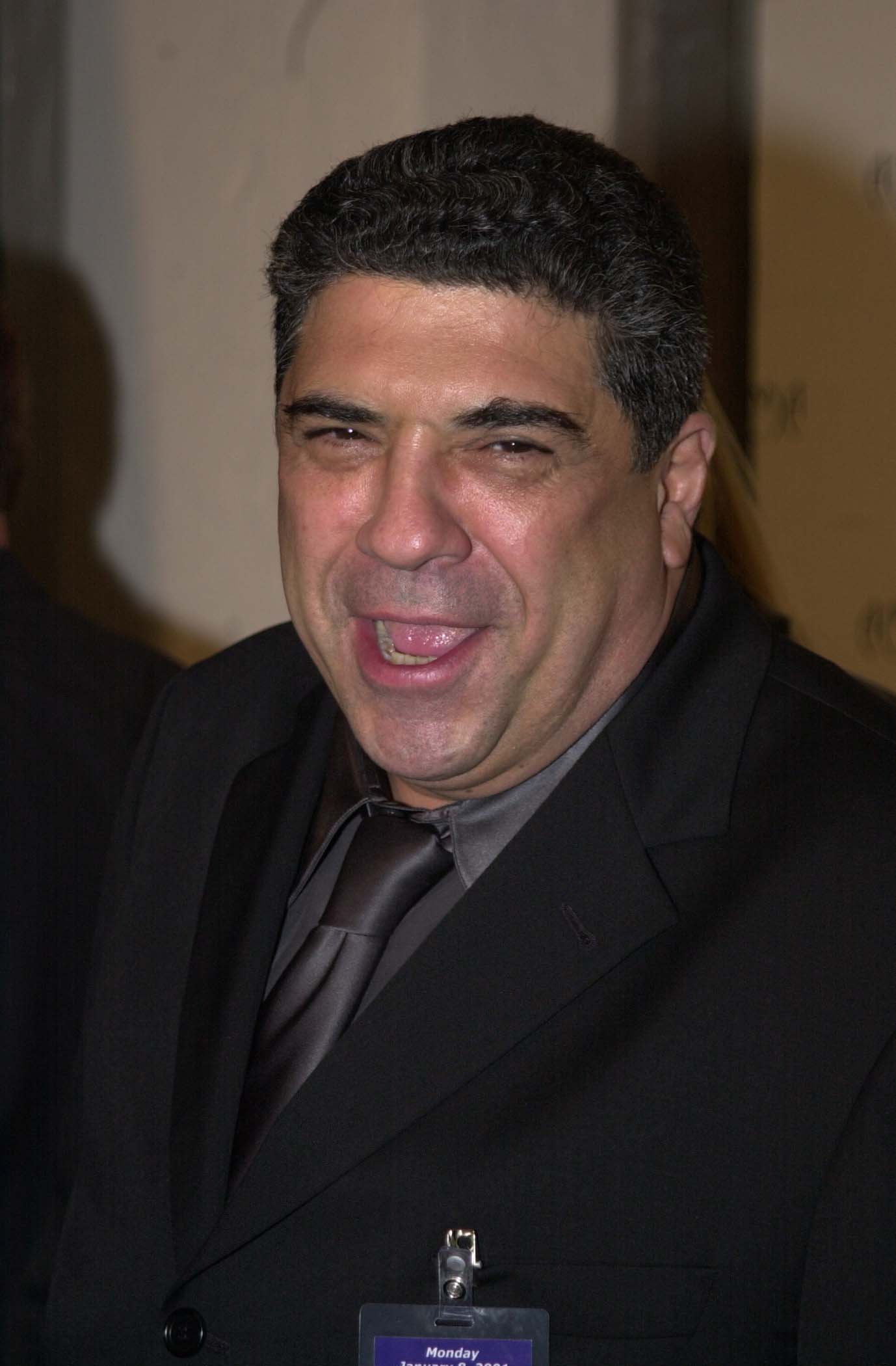 Vincent Pastore n'a percé que plus tard dans sa vie. Sur cette photo, on le voit aux American Music Awards, le 8 janvier 2001, à Los Angeles, en Californie. | Source : Getty Images