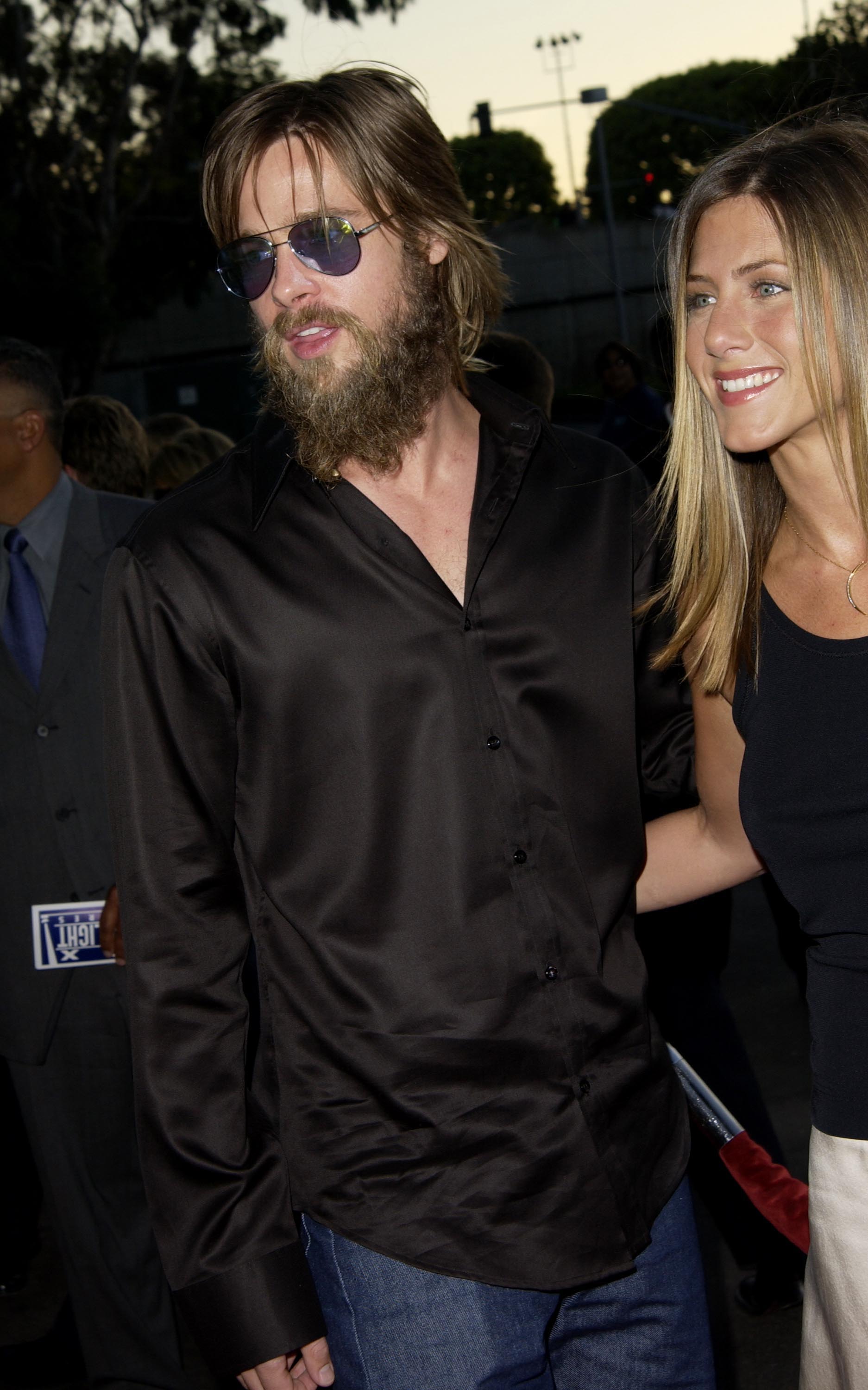 Brad Pitt et Jennifer Aniston à West Hollywood, Californie, le 7 août 2002 | Source : Getty Images