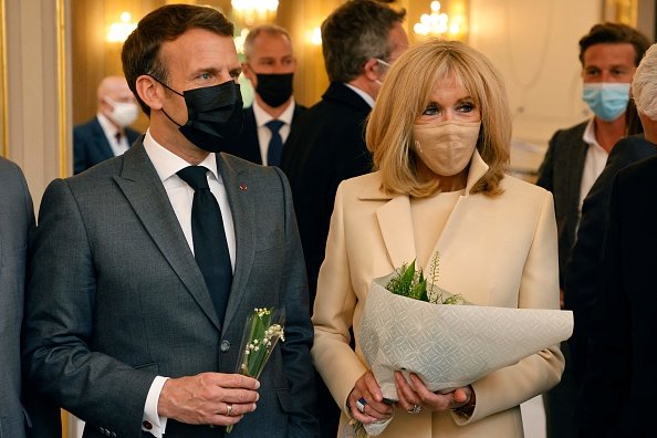 Le président français Emmanuel Macron et son épouse Brigitte Macron. |Photo : Getty Images