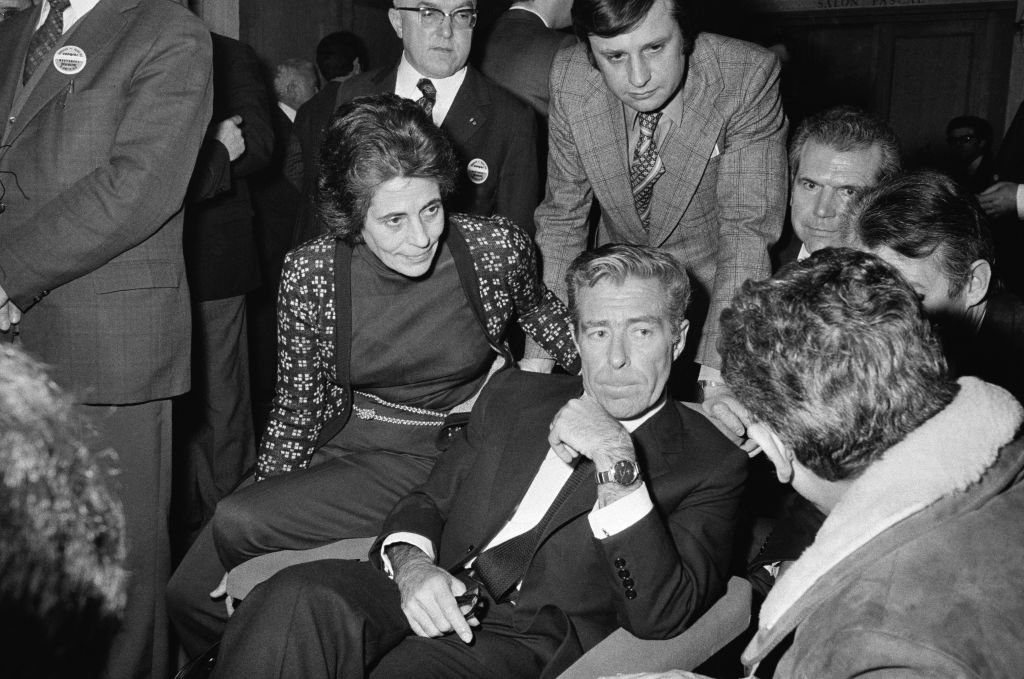 Françoise Giroud et Jean-Jacques Servan-Schreiber lors de la réunion des réformateurs à Versailles en juin 1972. l Source : Getty Images