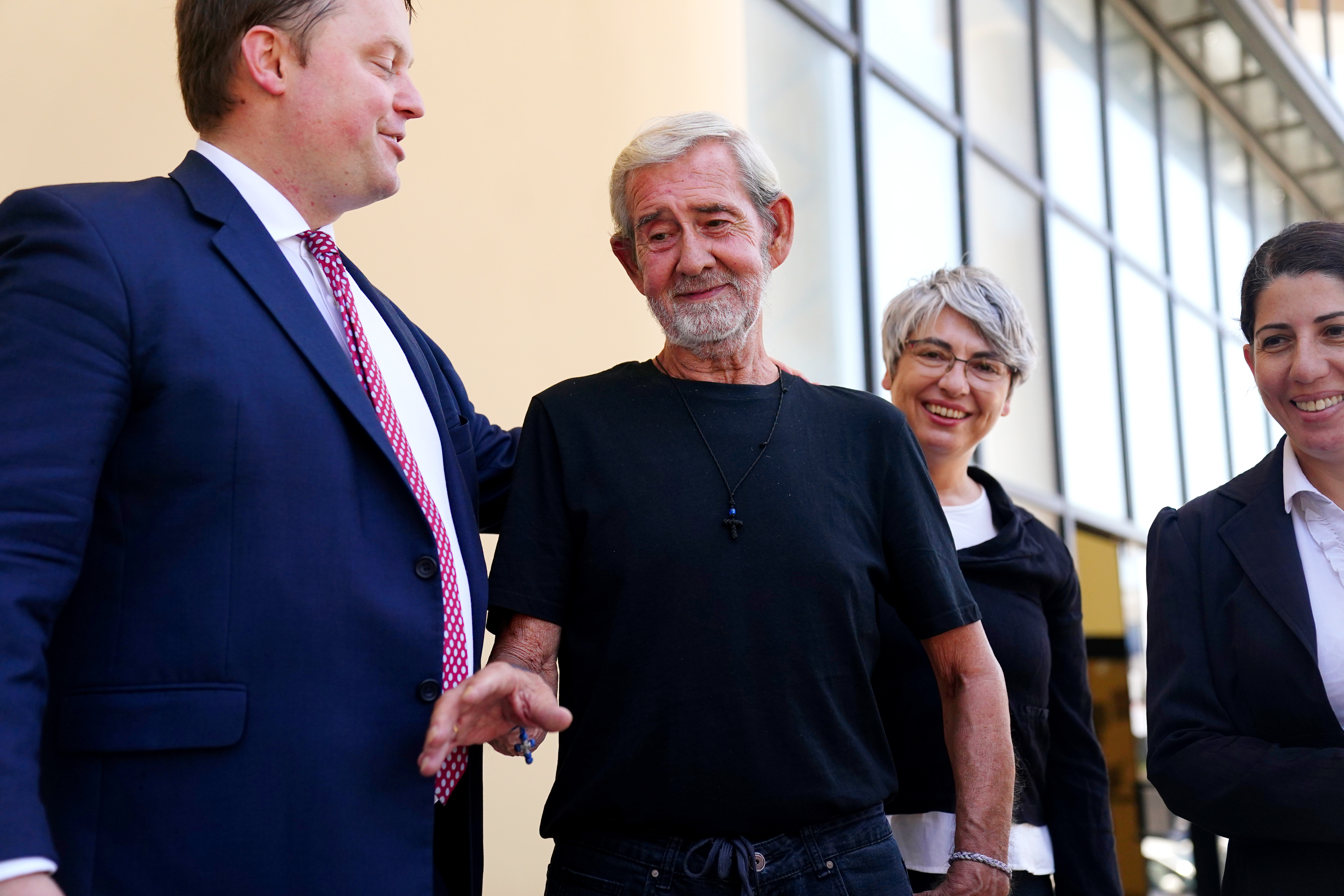 David Hunter avec son équipe de défense le 31 juillet 2023 | Source : Getty Images