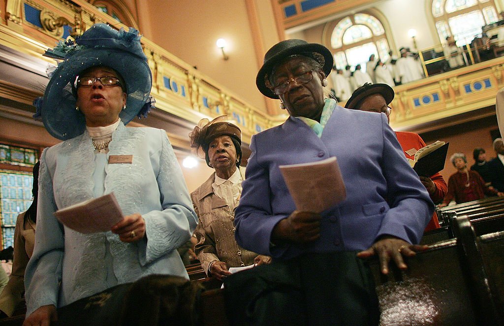 Des fidèles en train de prier. | Photo : Getty Images