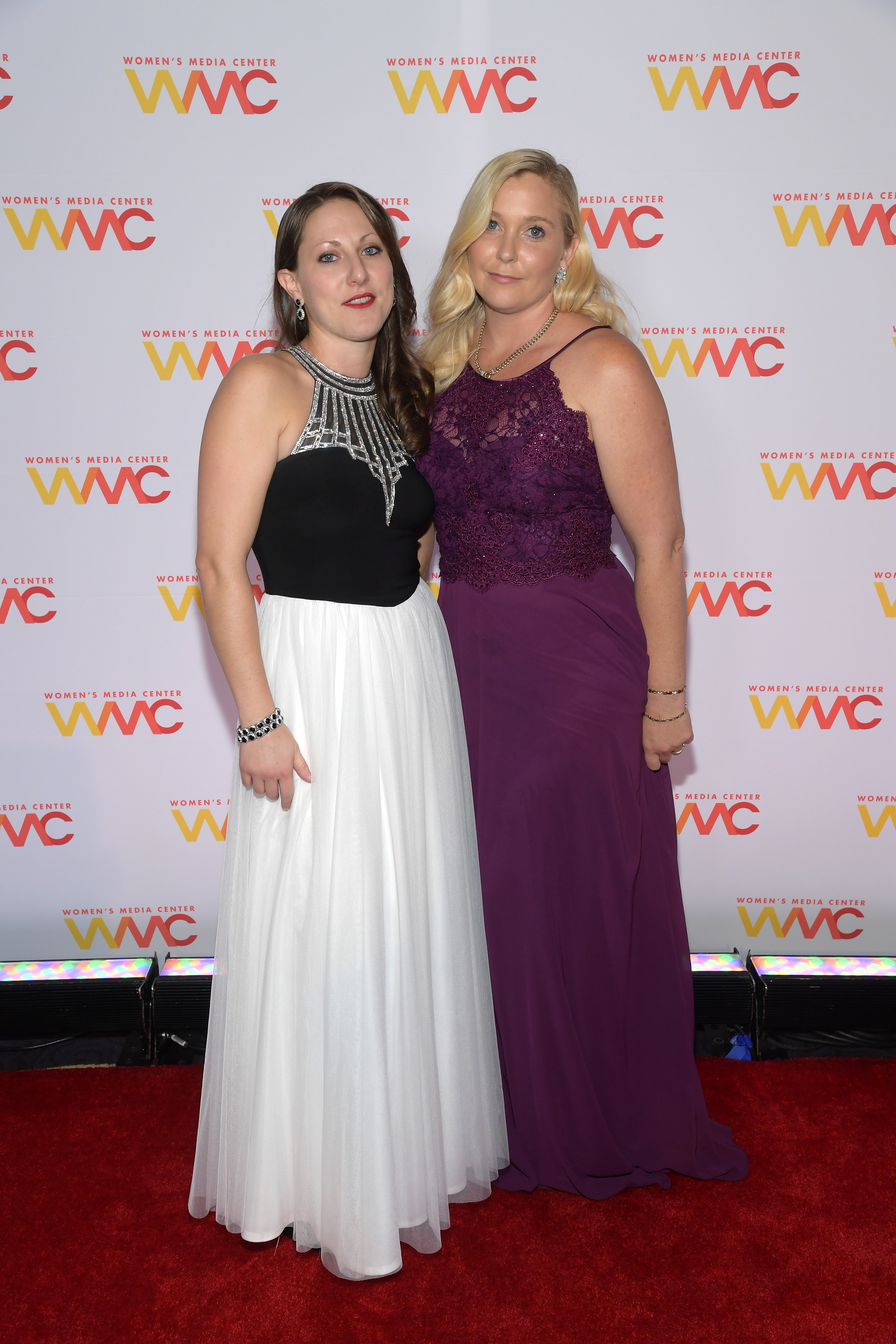 Michelle Licata et Virginia Giuffre lors des Women's Media Awards 2019, le 22 octobre à New York, aux États-Unis. | Source : Getty Images