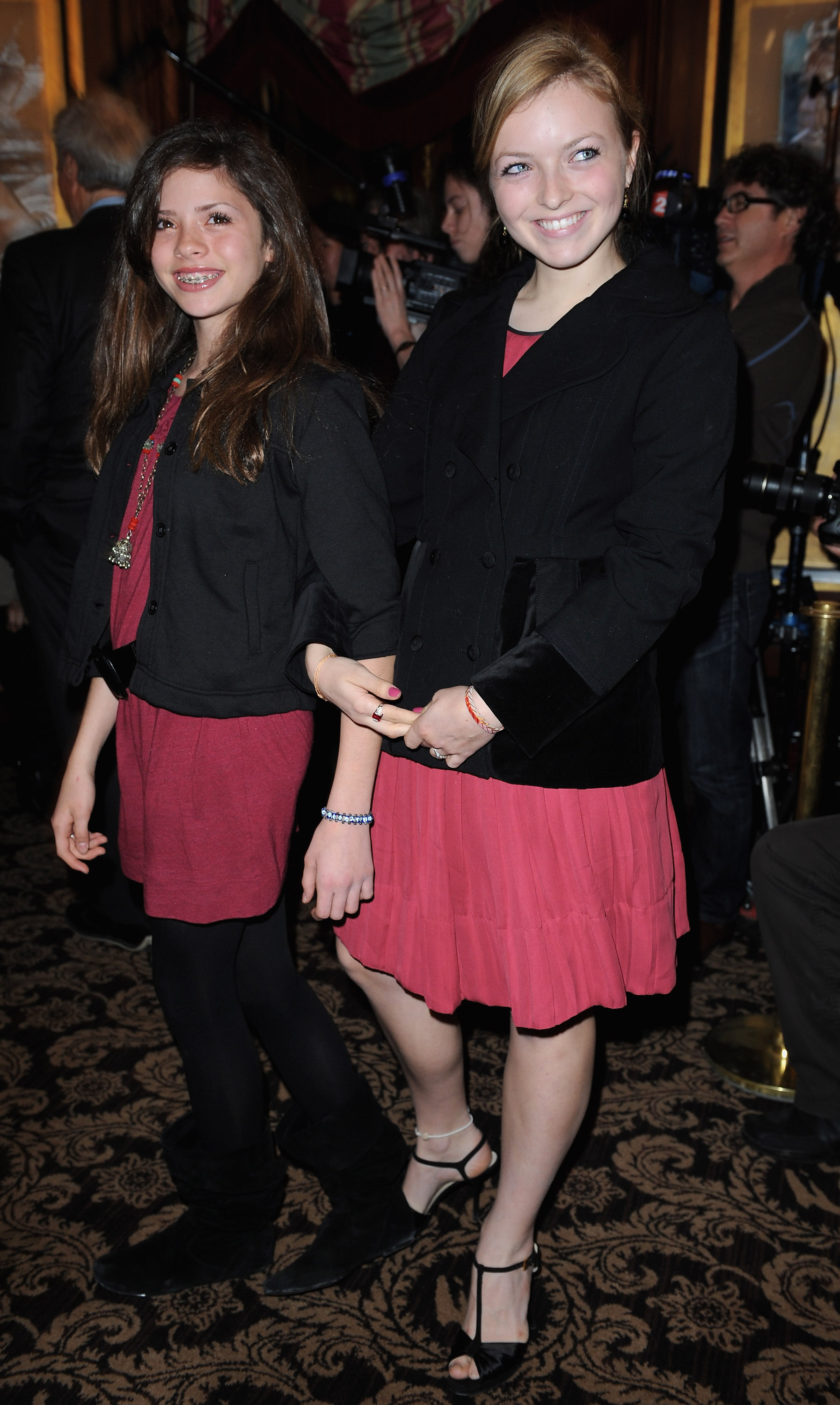 Morgan et Francesca Eastwood assistent à une cérémonie organisée par le cinéma de Cannes au restaurant Fouquet's le 25 février 2009 à Paris, France. | Source : Getty Images