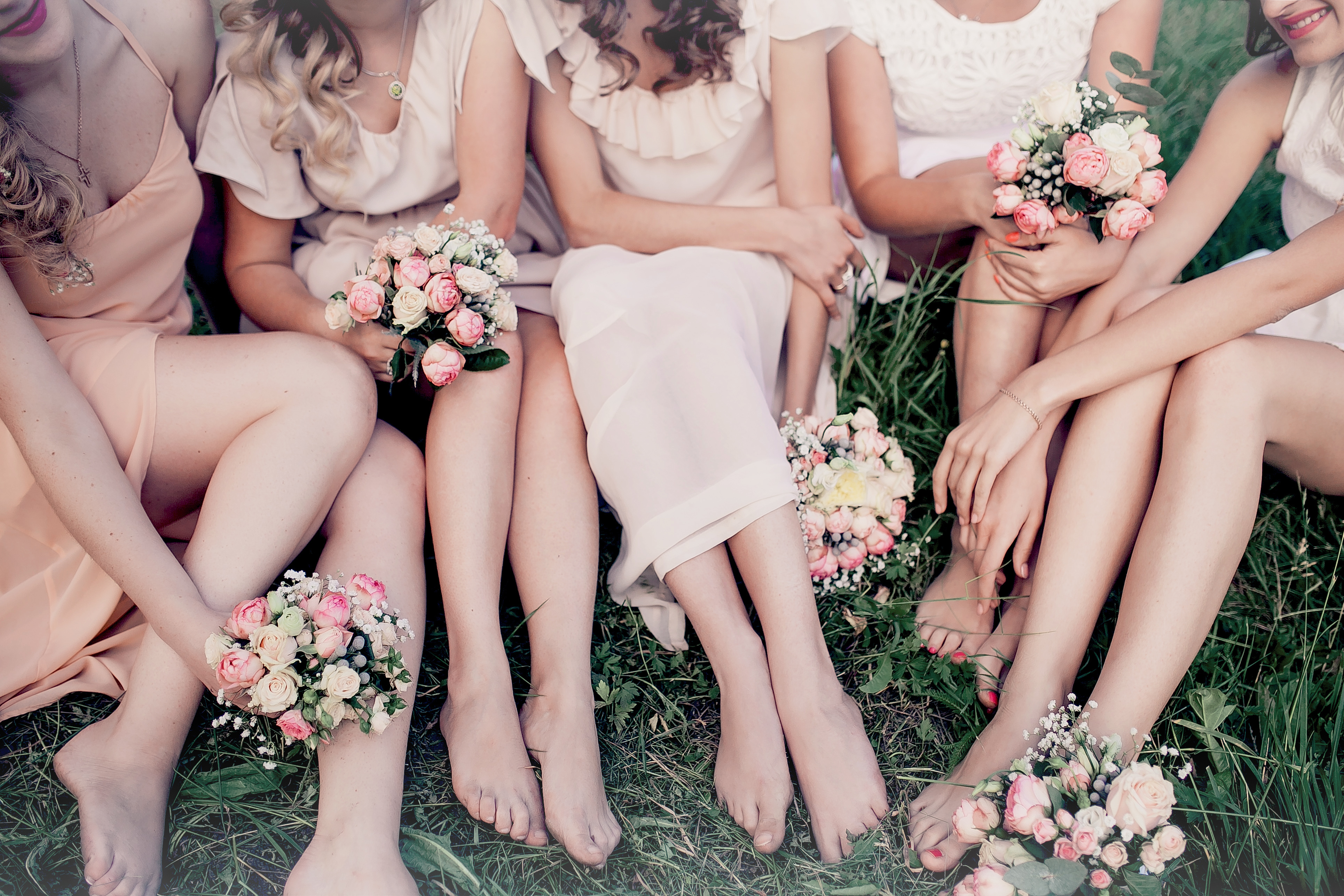 Une mariée et ses demoiselles d'honneur | Source : Shutterstock