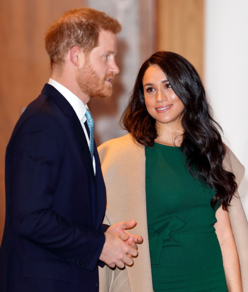 Le prince Harry et Meghan Markle au  palais de Kensington le 27 novembre 2017 à Londres. | Photo : Getty Images