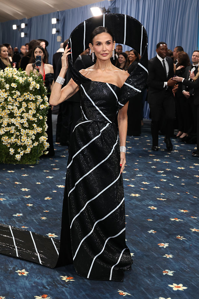 Demi Moore au gala du Met 2025, célébrant "Superfine: Tailoring Black Style" au Metropolitan Museum of Art, le 5 mai 2025 à New York.