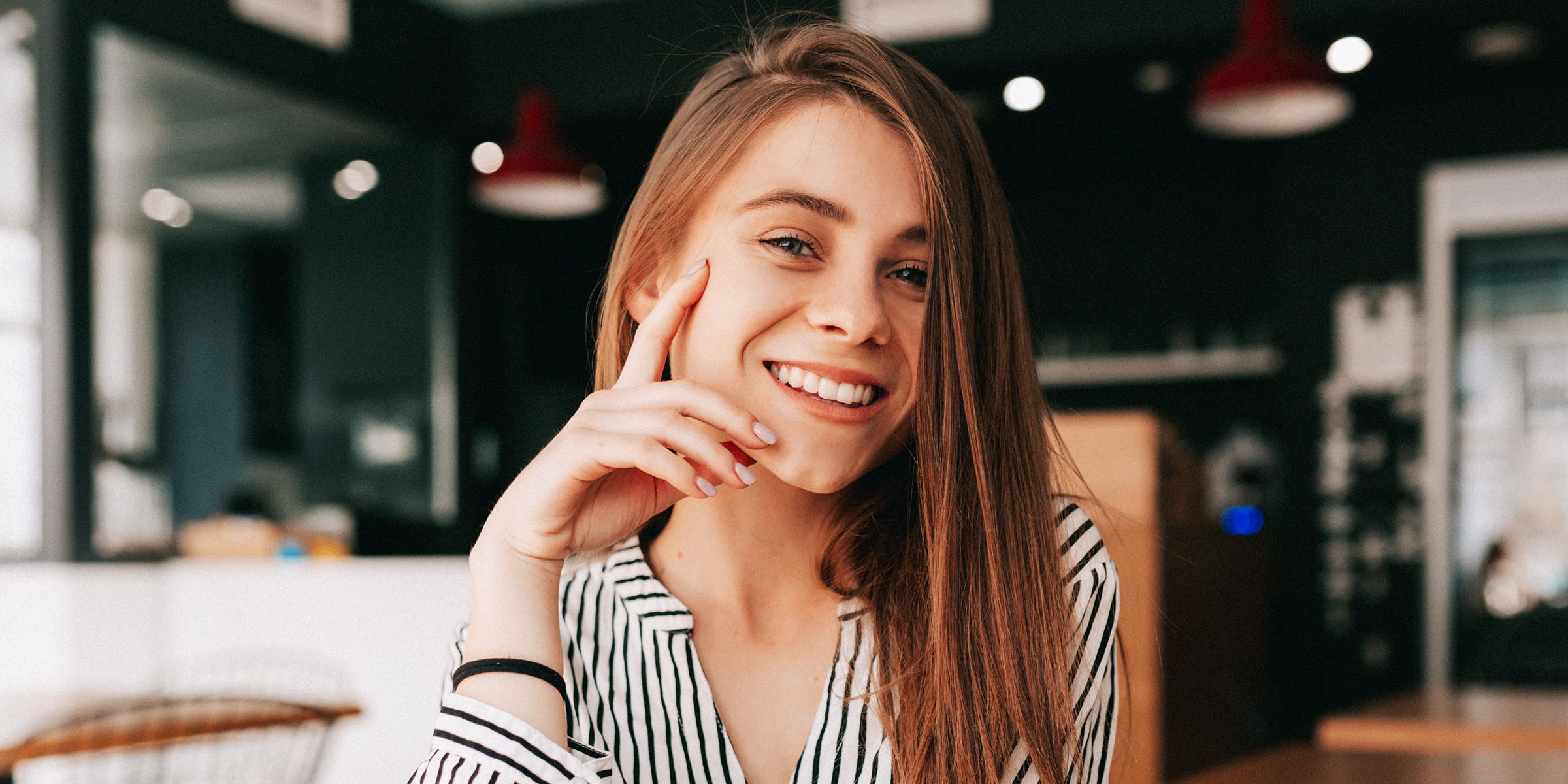 Une jeune femme | Source : Shutterstock