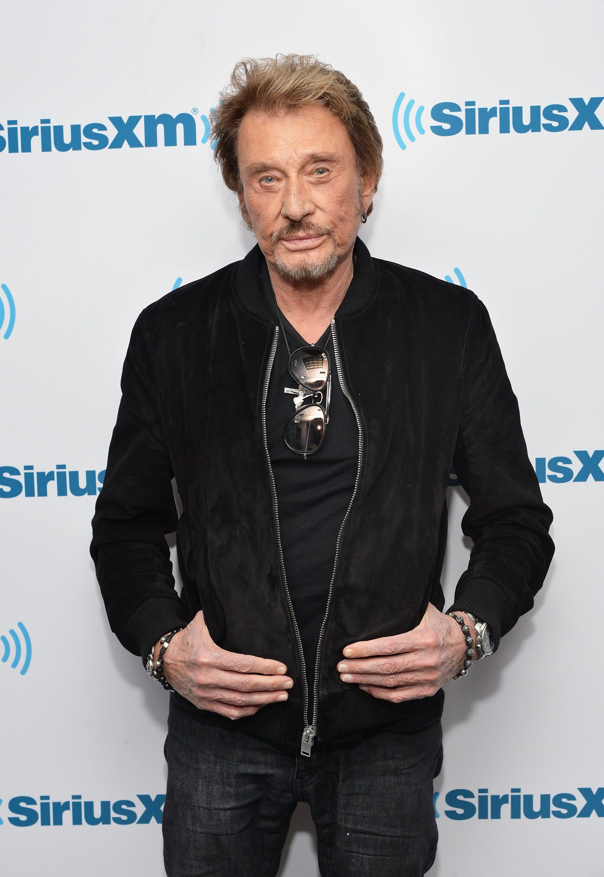 Le chanteur/acteur français Johnny Hallyday visite les studios SiriusXM le 5 mai 2014 à New York City. | Photo : Getty Images 