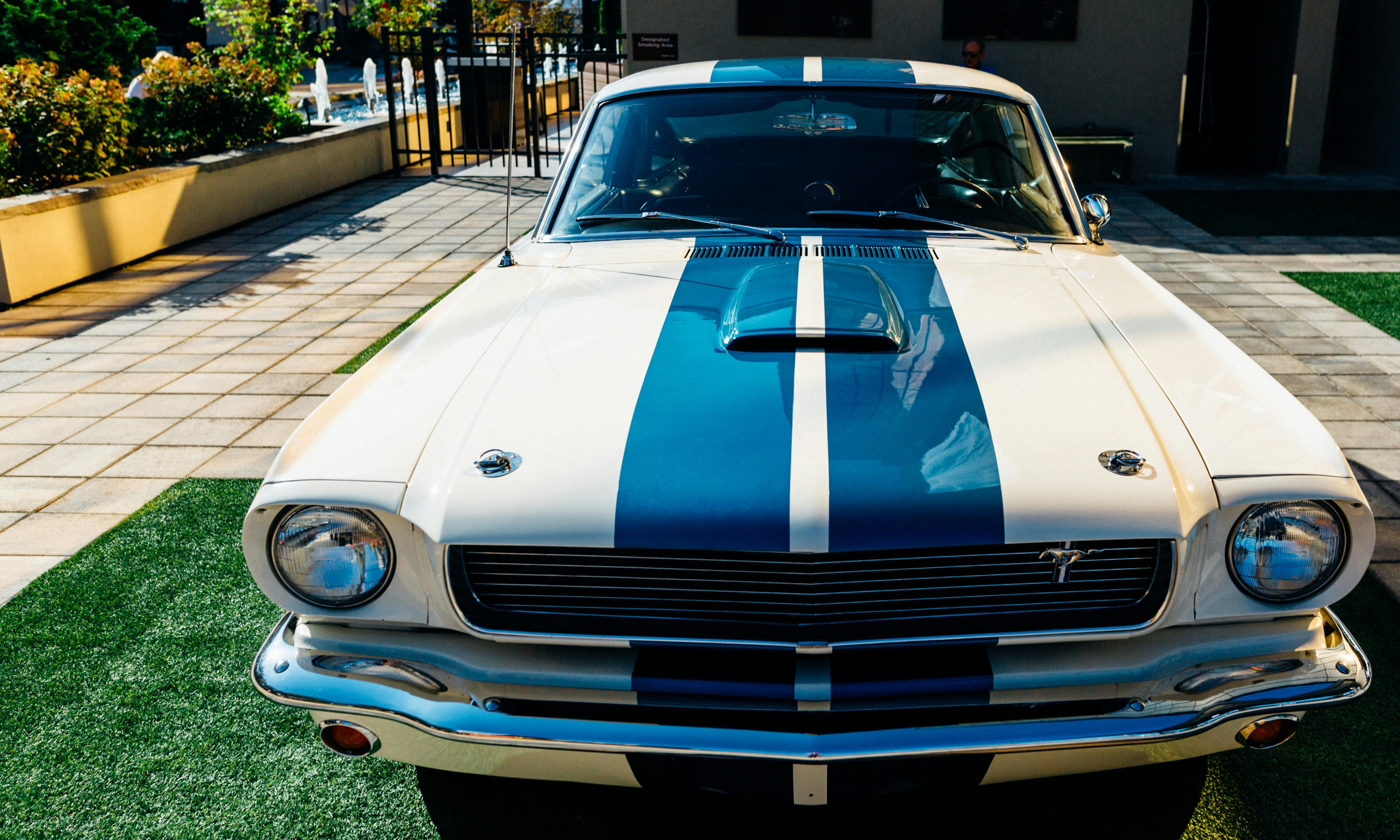 La Mustang restaurée symbolisant le travail acharné et la connexion renouvelée | Source : Pexels