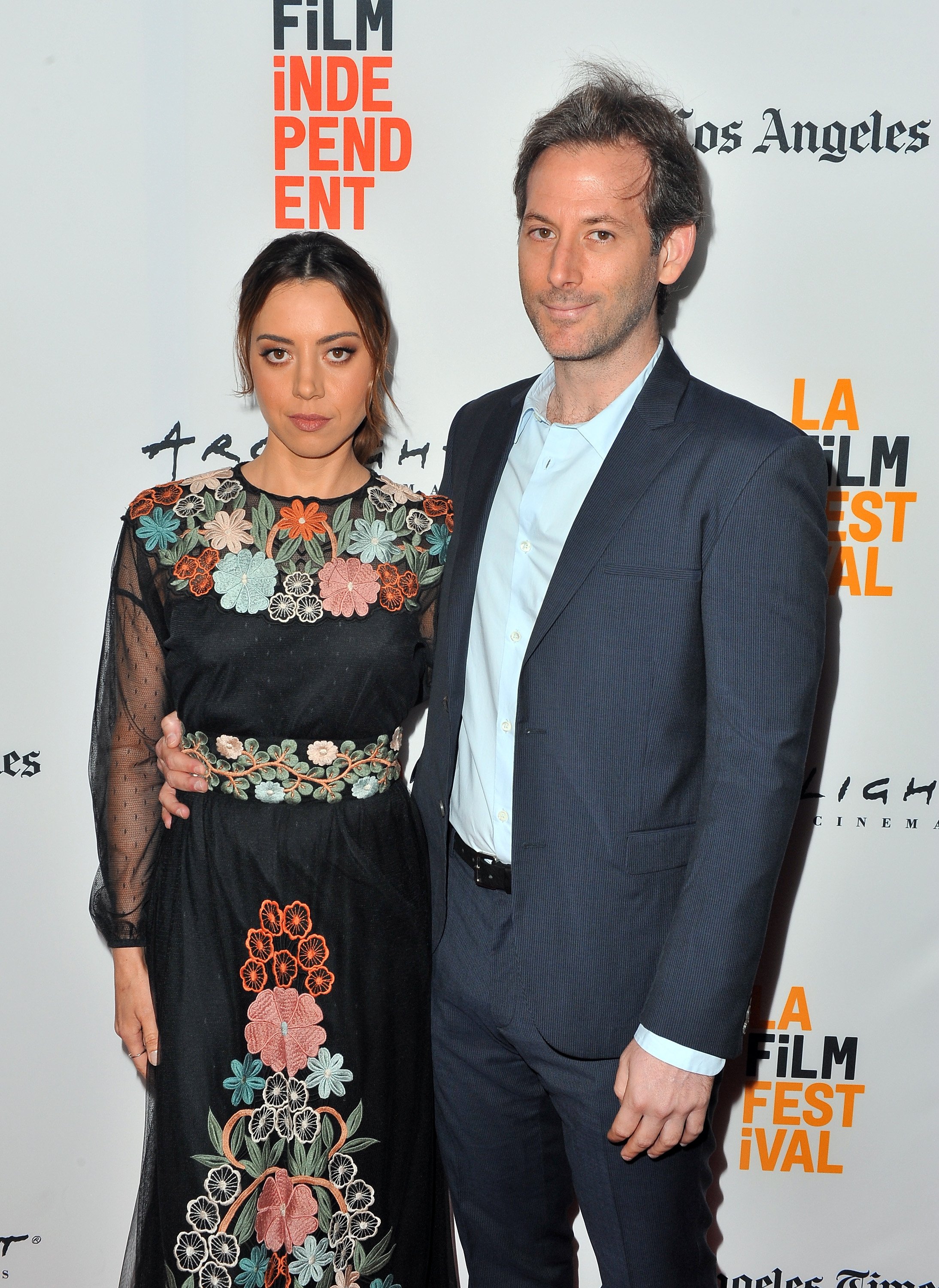 Aubrey Plaza et Jeff Baena lors de la projection de "The Little Hours" lors du Festival du film de Los Angeles 2017, le 19 juin 2017, à Culver City | Source : Getty Images