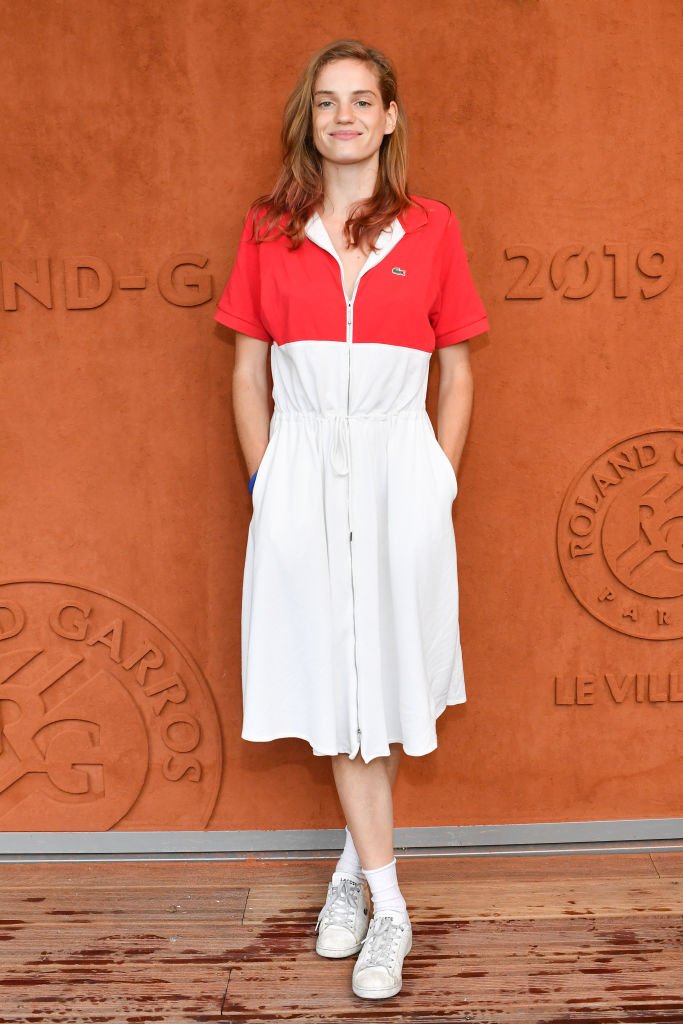 L'actrice Noémie Schmidt assiste à l'Open de tennis français 2019 - Jour onze à Roland Garros le 05 juin 2019 à Paris, France. | Photo : Getty Images.