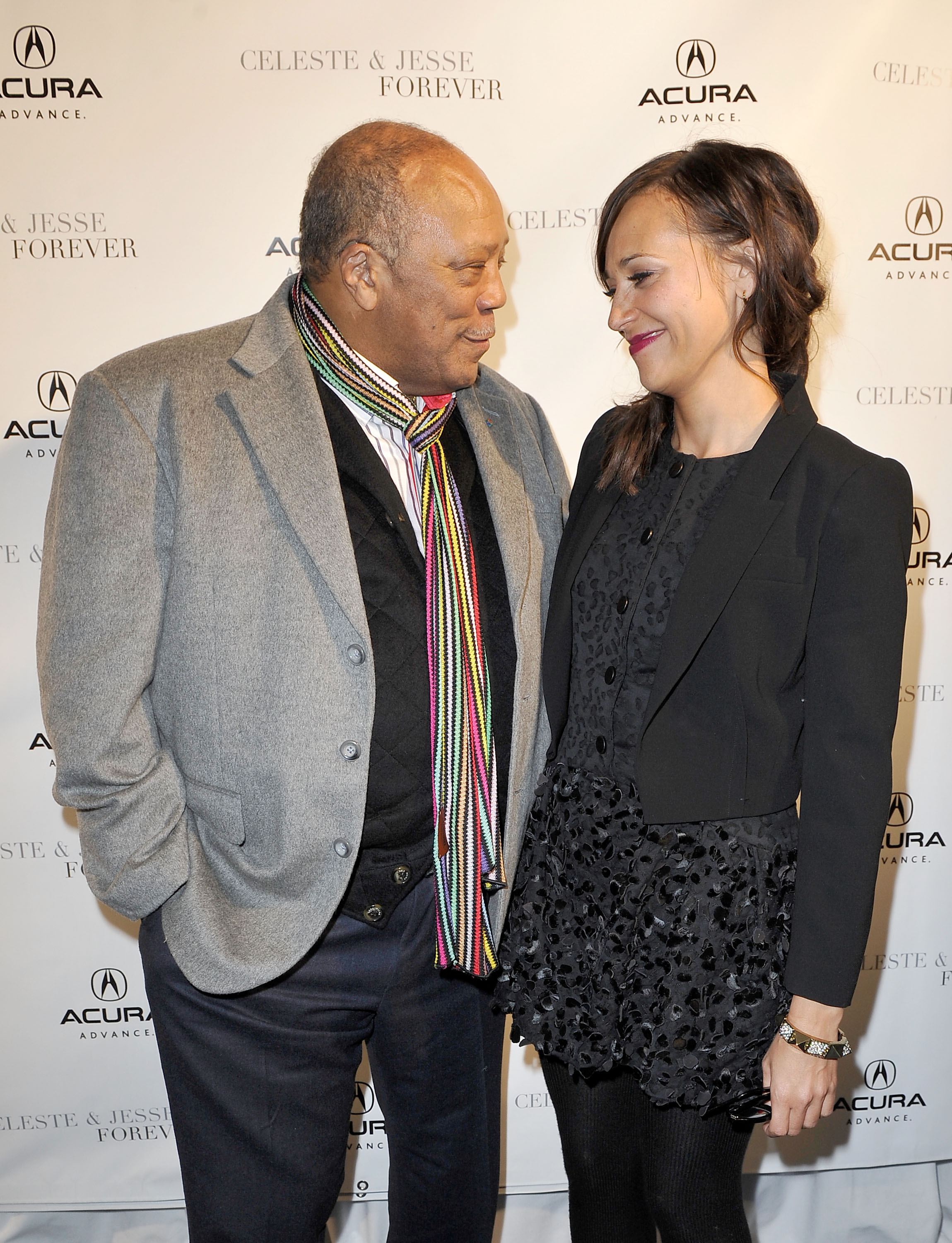 Quincy et Rashida Jones assistent au dîner "Celeste and Jesse Forever" à Park City, Utah, le 20 janvier 2012 | Source : Getty Images