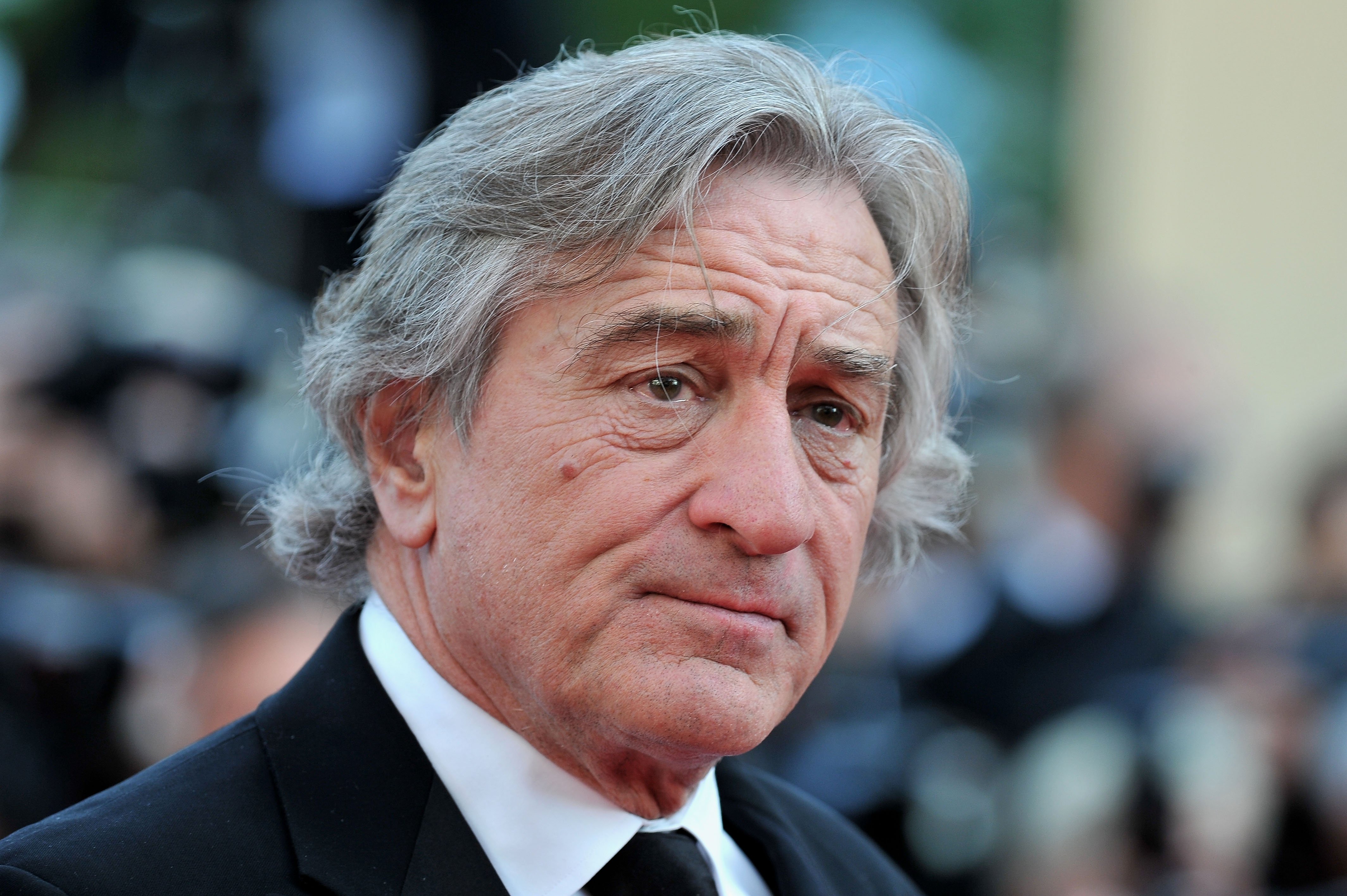 Robert De Niro assiste à la première du film "Once Upon A Time" lors du 65e Festival de Cannes au Palais des Festivals le 18 mai 2012 à Cannes, France. | Photo : Getty Images