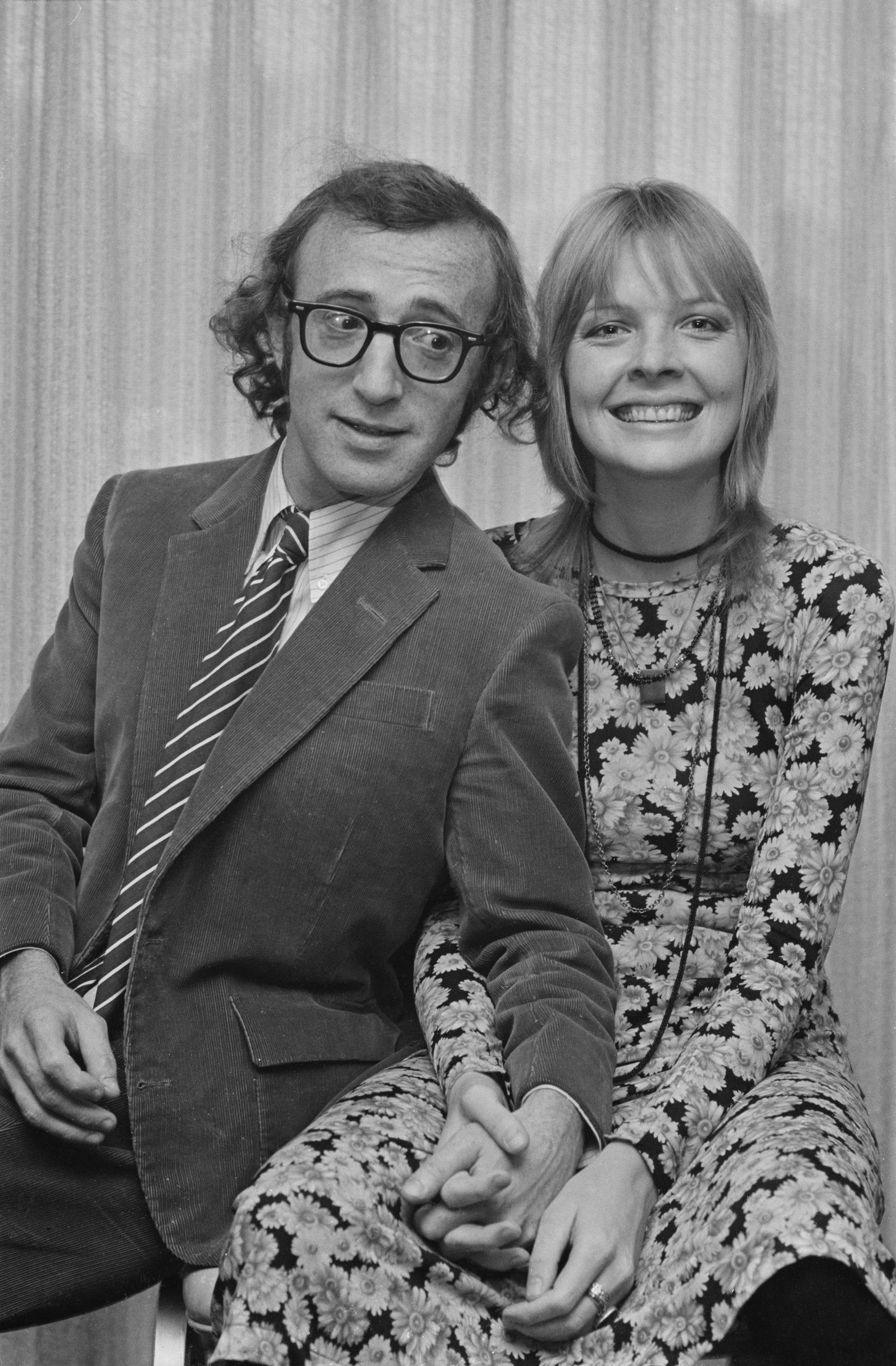 Woody Allen et Diane Keaton à l'hôtel Hilton le 18 octobre 1970, à Londres, en Angleterre. | Source : Getty Images