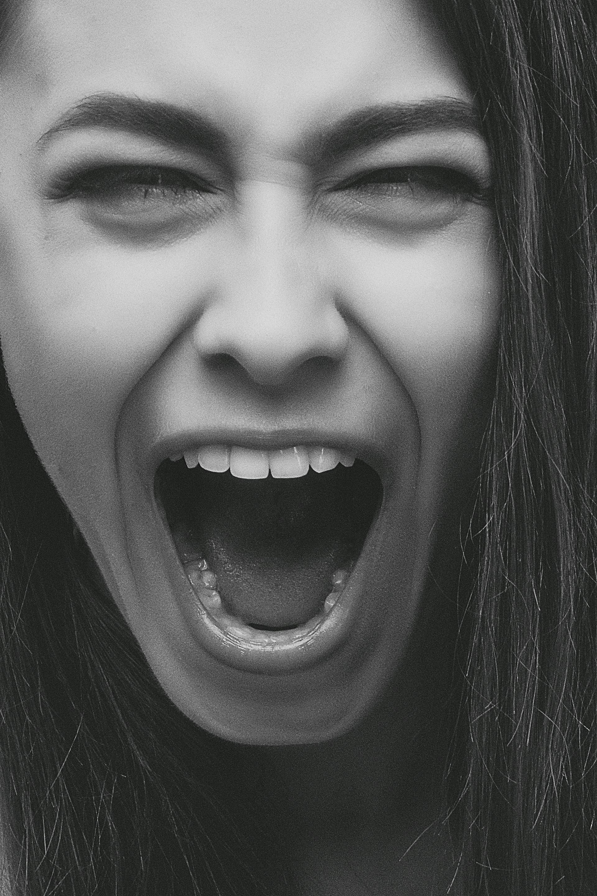 Une femme qui crie sur quelqu'un | Source : Pexels