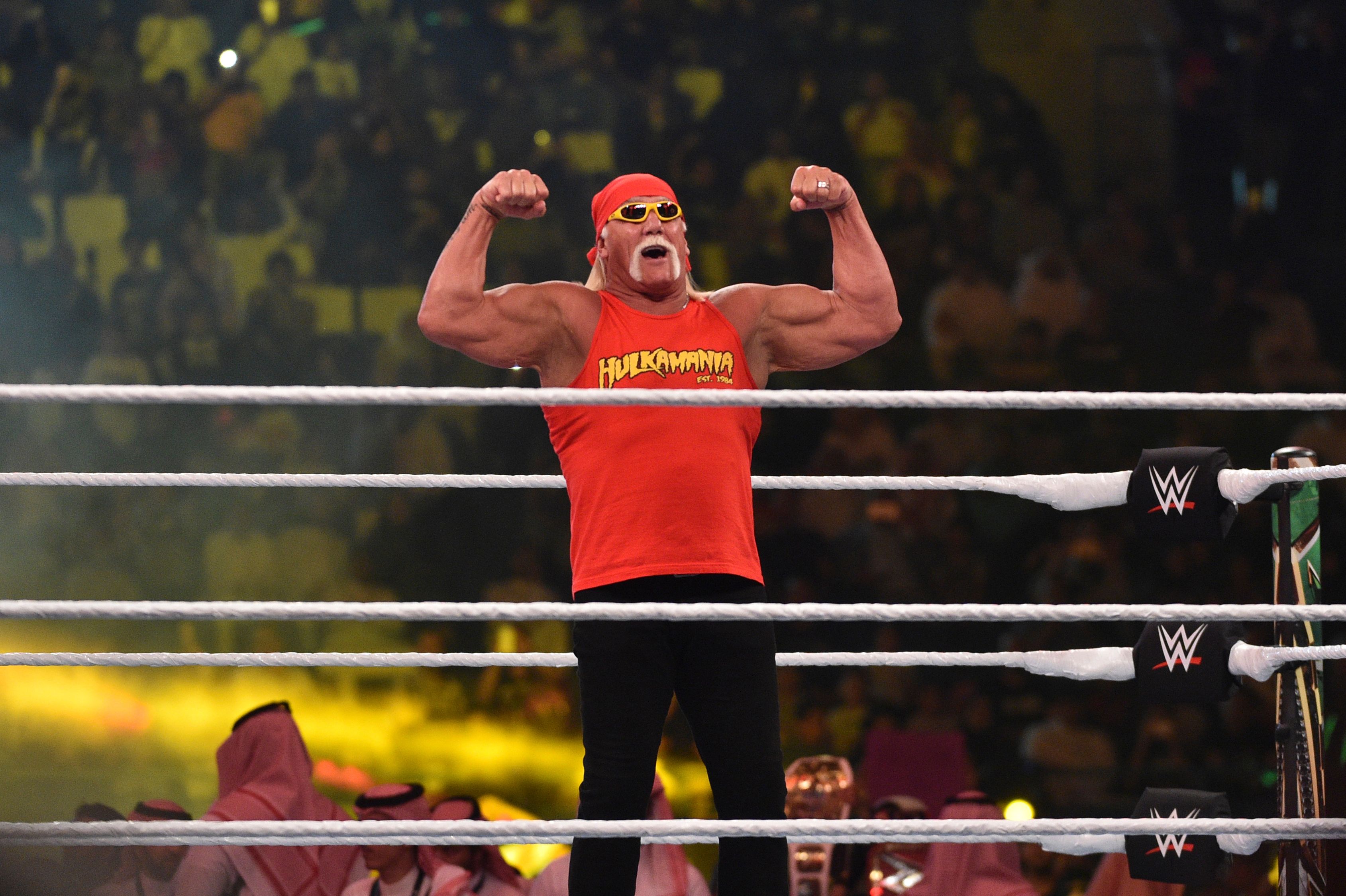 Hulk Hogan dans l'émission "World Wrestling Entertainment" (WWE) au stade de l'université King Saud à Riyad, le 2 novembre 2018 | Source : Getty Images