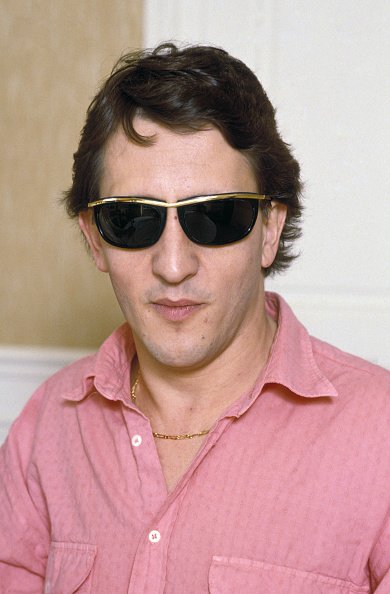 Gilbert Montagné en mars 1986 à Paris, France. | Photo : Getty Images