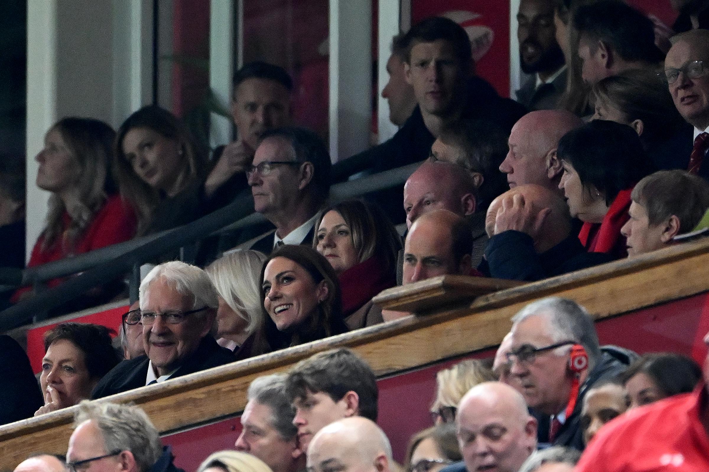 La princesse Catherine et le prince William aperçus au milieu de la foule. | Source : Getty Images