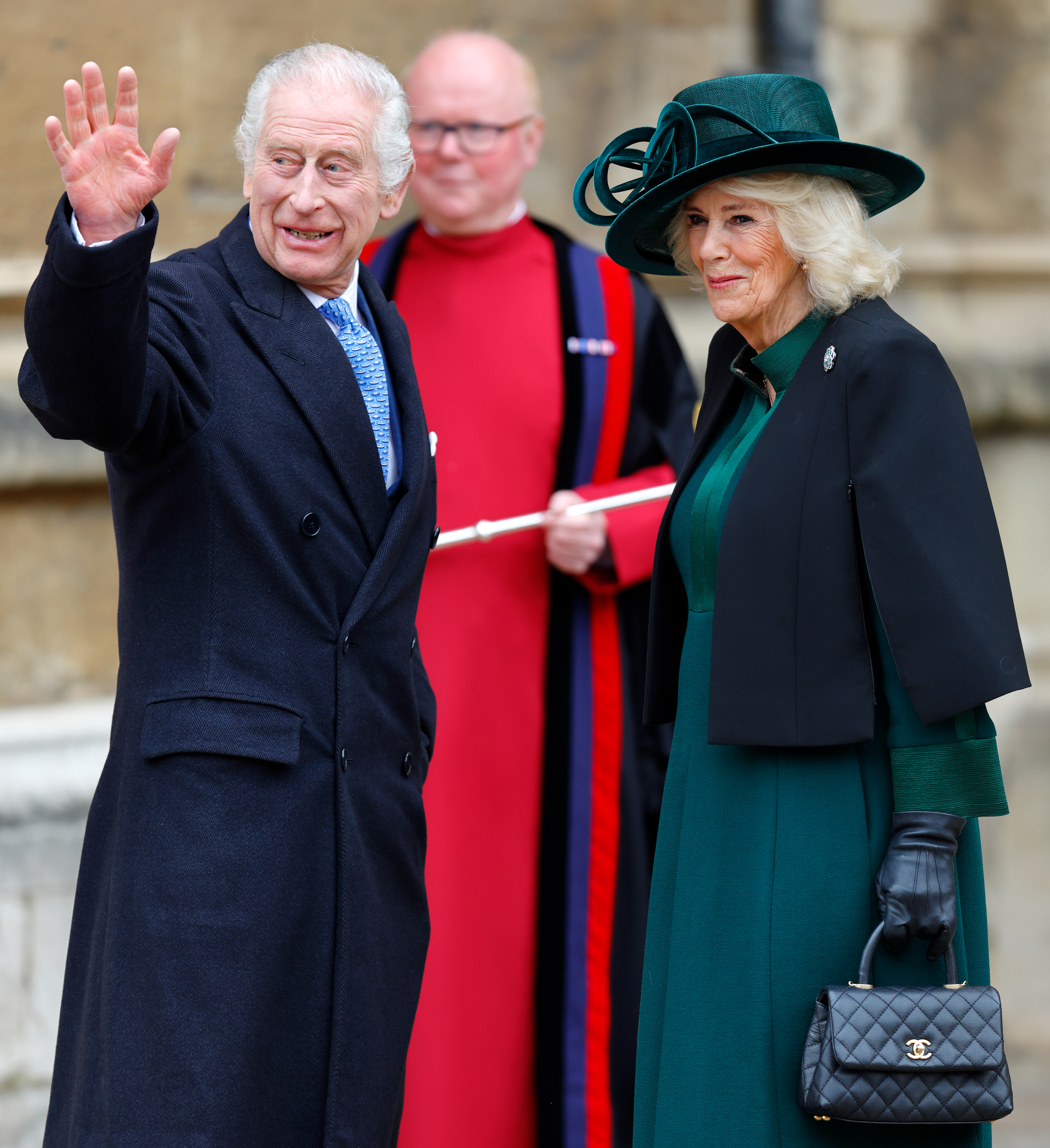 Le roi Charles III et la reine Camilla assistent au traditionnel service des matines du dimanche de Pâques à la chapelle St George, au château de Windsor, le 31 mars 2024, à Windsor, en Angleterre. | Source : Getty Images