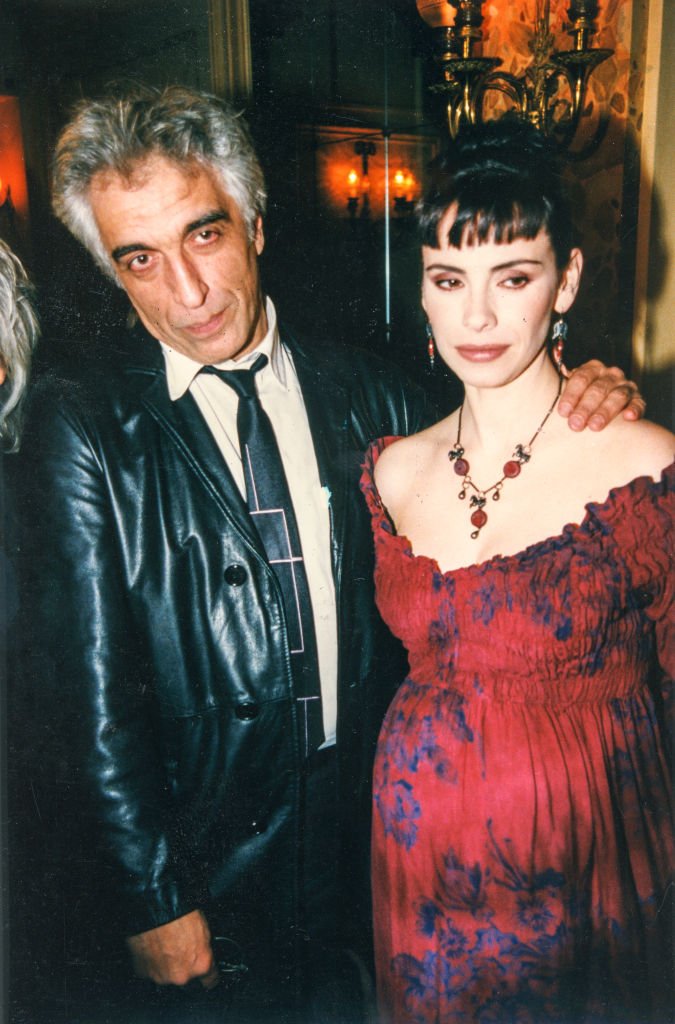 Gérard Darmon et Mathilda May aux Victoires de la Musique le 10 février 1997 à Paris, France. | Photo : Getty Images