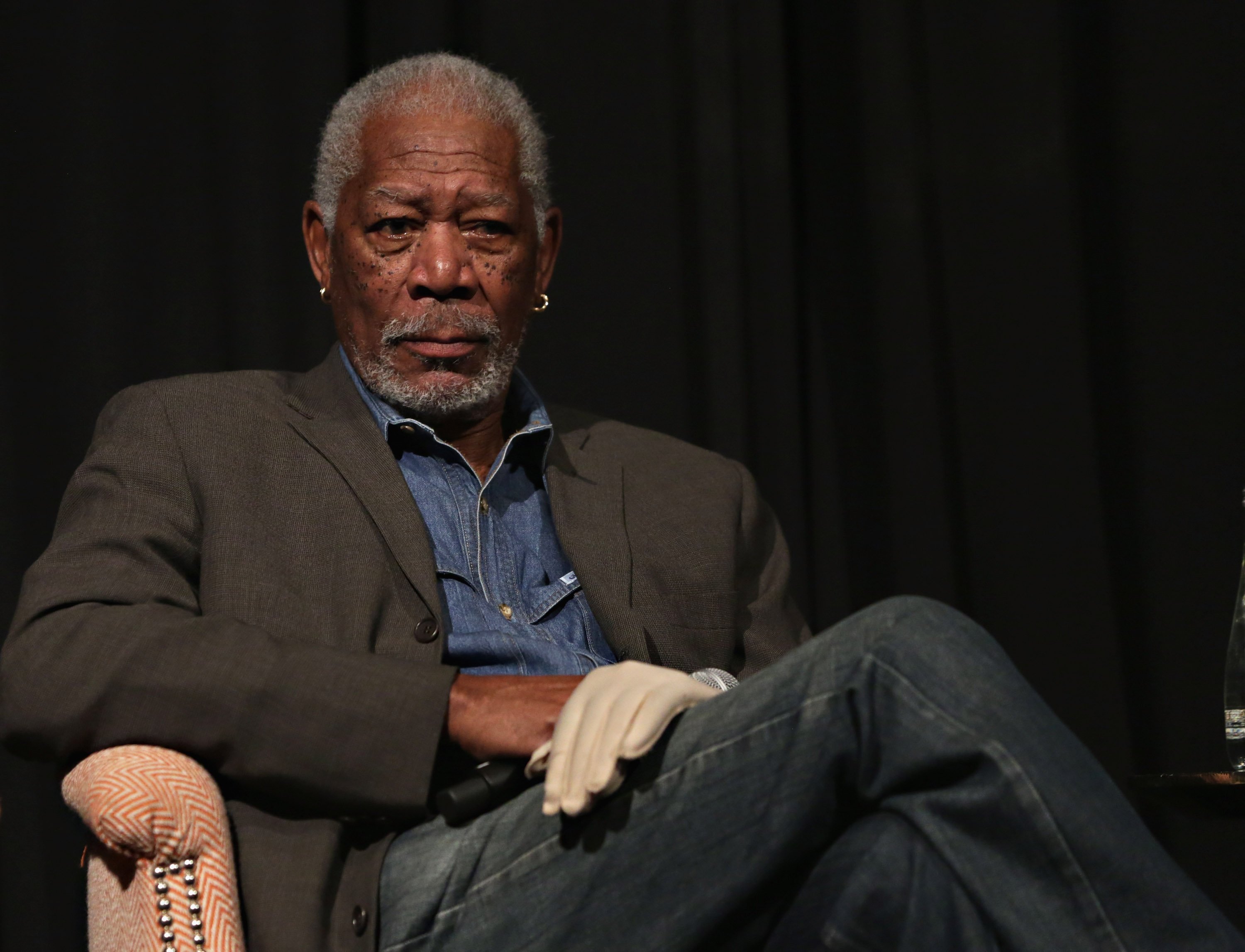Morgan Freeman assis | Getty Images