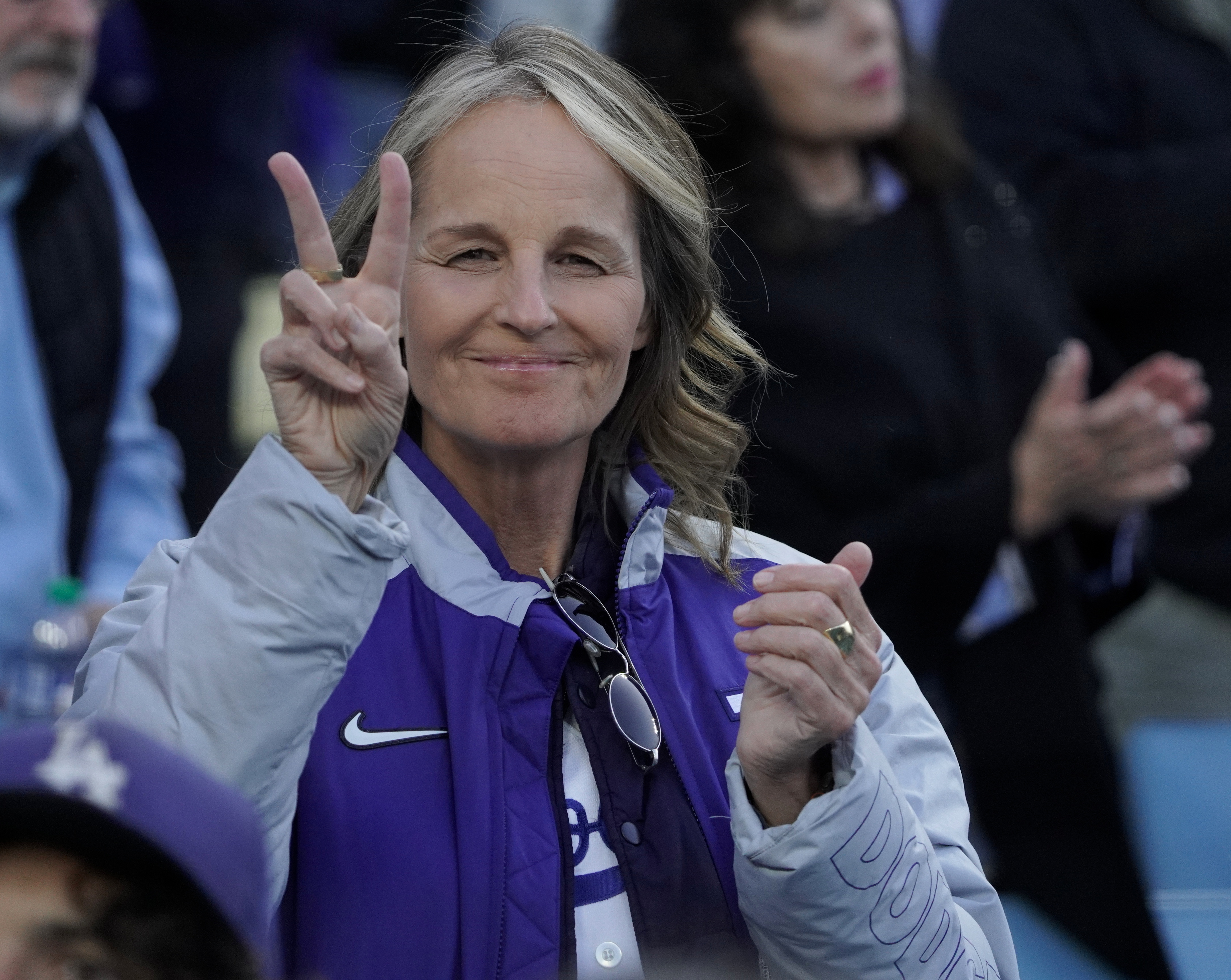 Helen Hunt au match de la MLB au Dodger Stadium le 20 mai 2024 à Los Angeles, en Californie. | Source : Getty Images