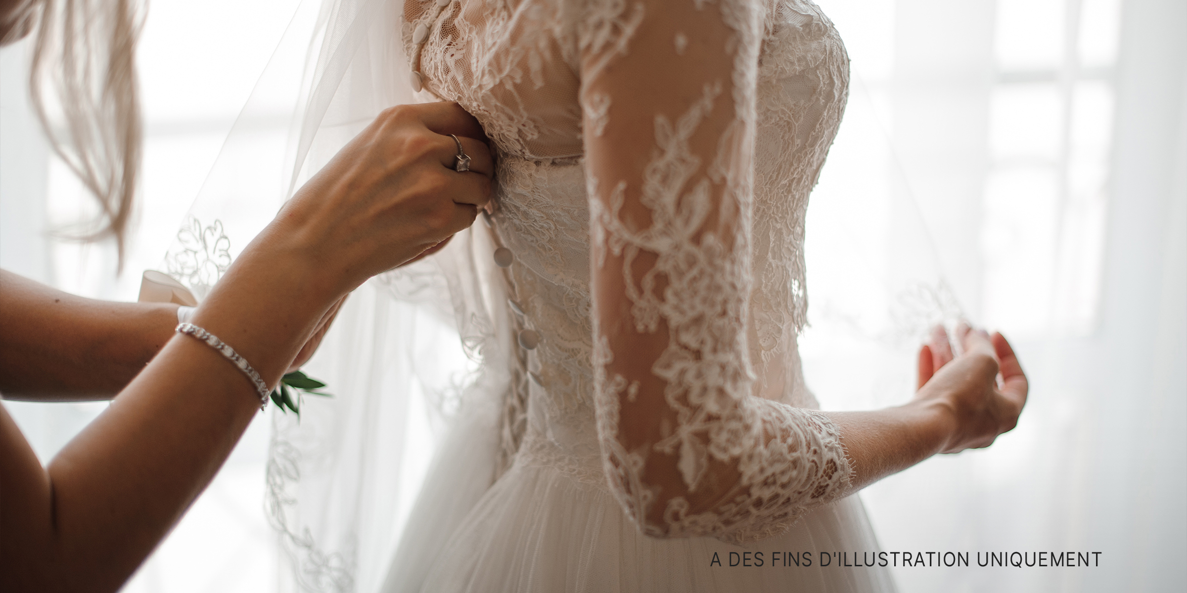 Une femme en robe de mariée | Source : Flickr/brandydopkins