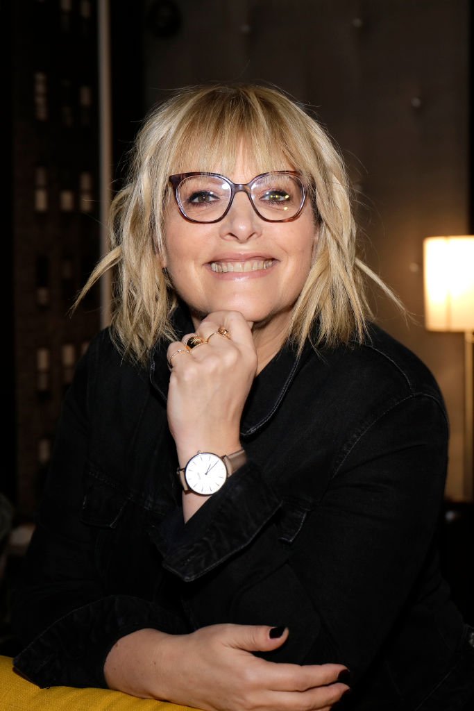 Chroniqueuse et animatrice de radio et de télévision française, Caroline Diament pose lors d'une séance de portrait, le 15 octobre 2019 à Paris, en France. | Photo : Getty Images
