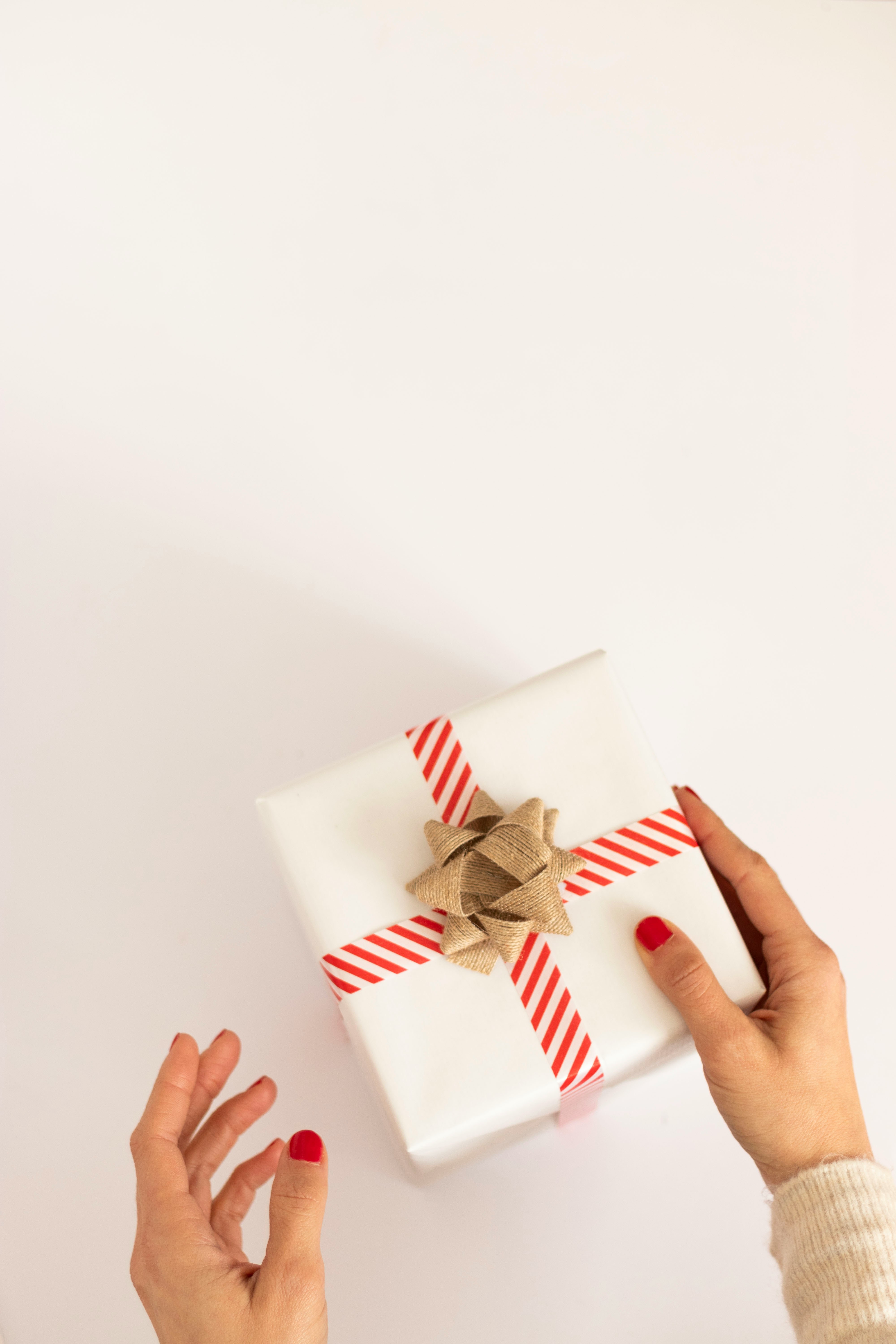 Un paquet cadeau | Source : Unsplash