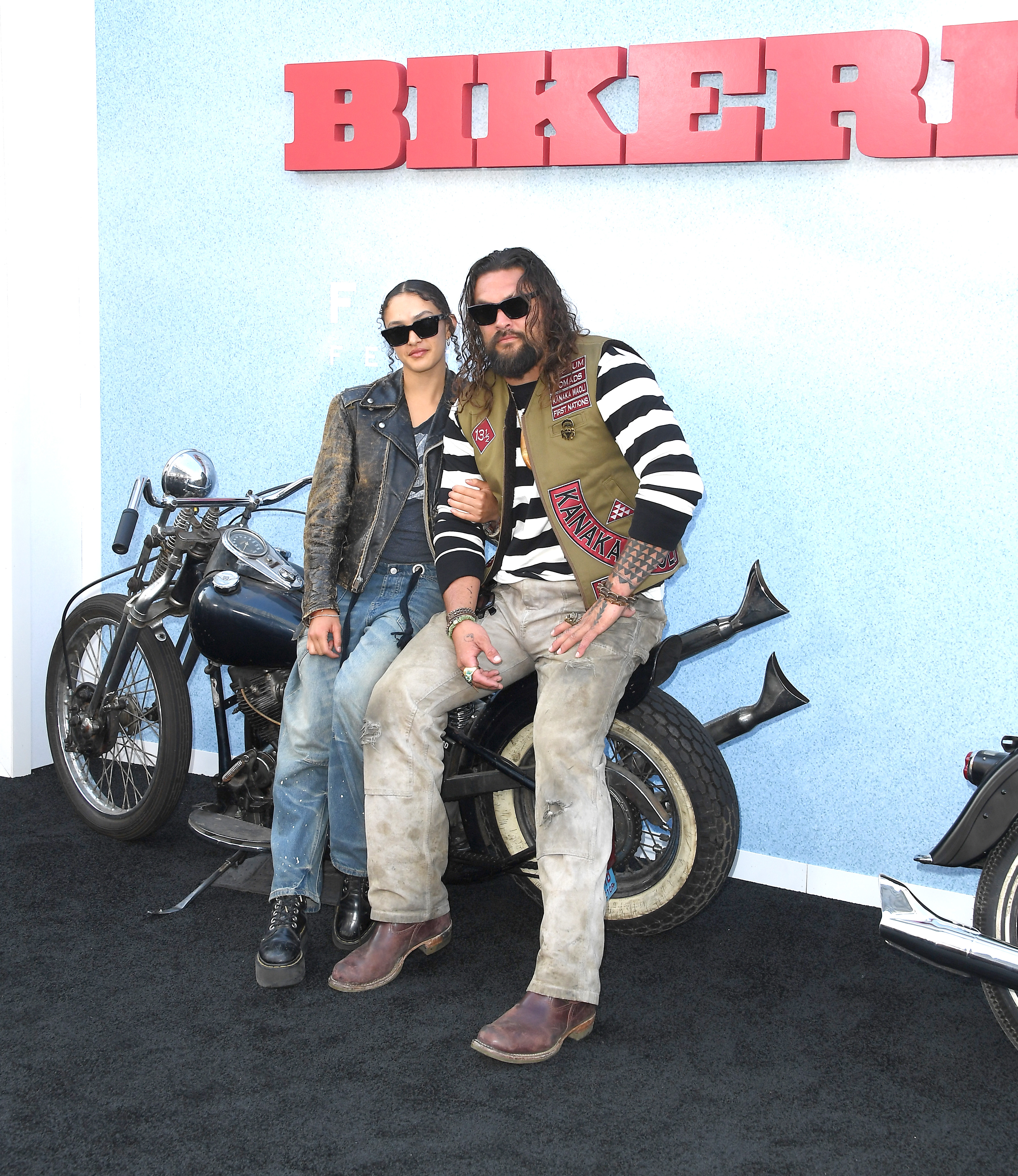 Lola et Jason Momoa à la première de "The Bikeriders" à Los Angeles en 2024. | Source : Getty Images