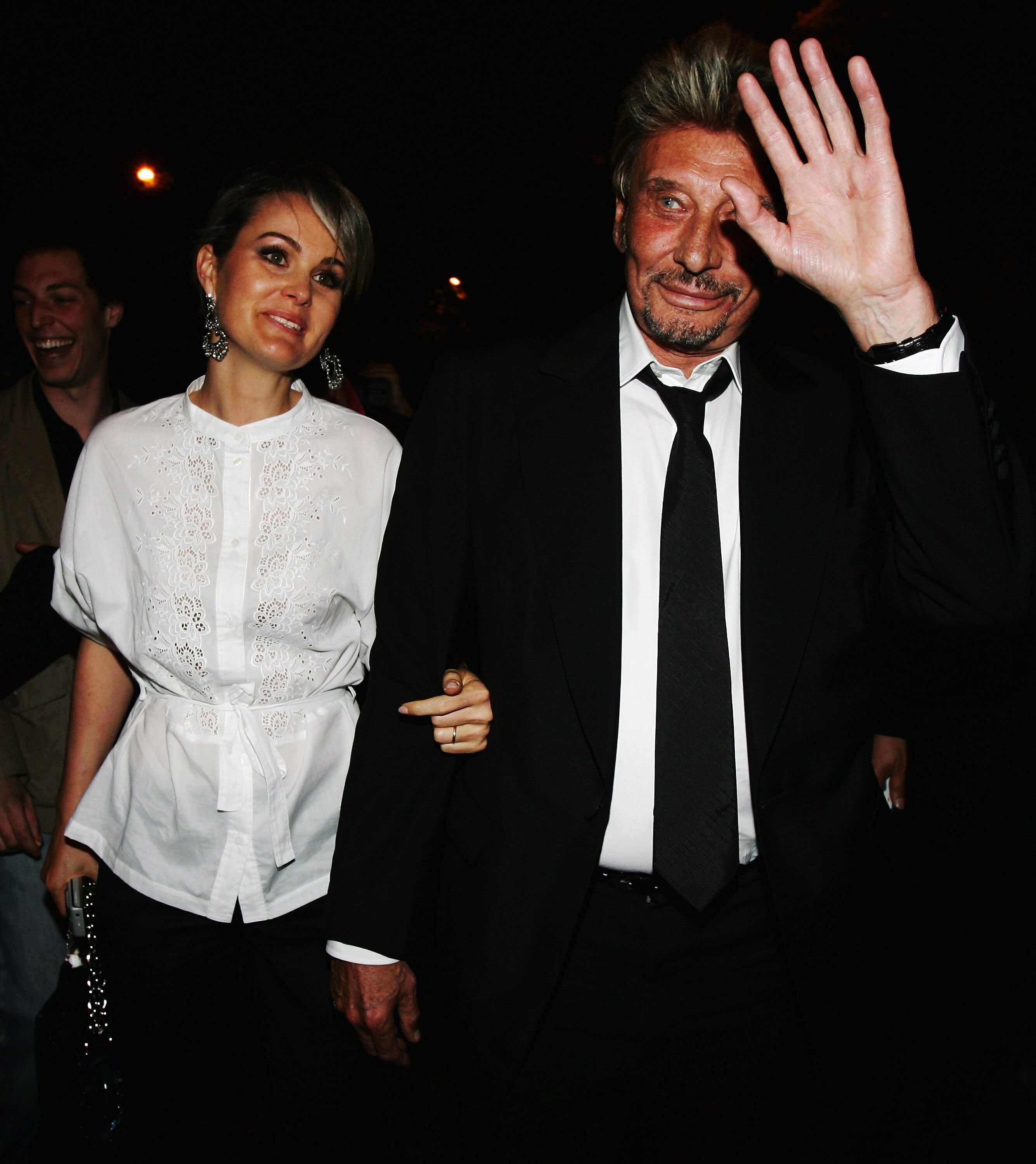 Johnny et Laeticia Hallyday main dans la main. l Source : Getty Images