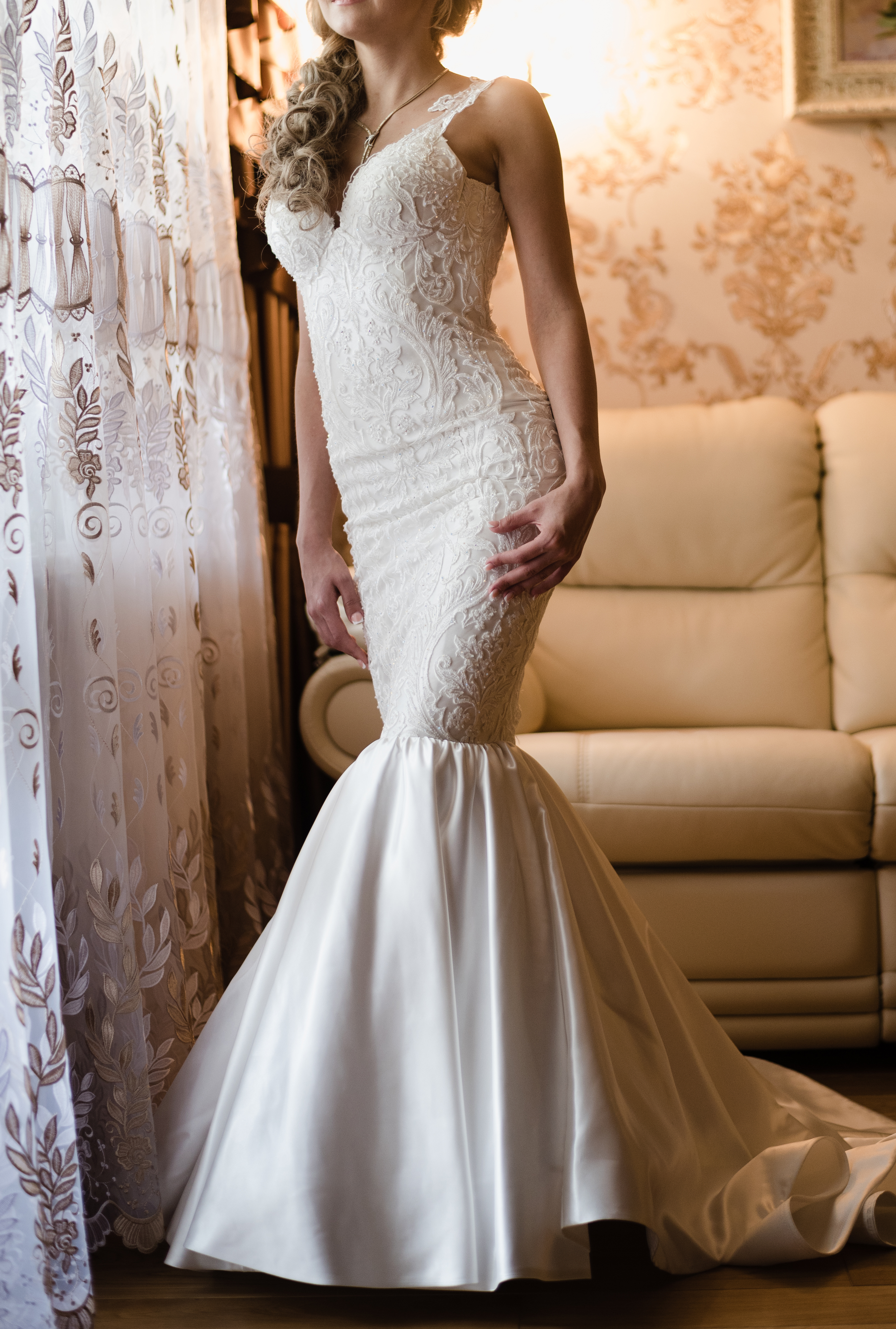 Une mariée en robe de mariée | Source : Shutterstock