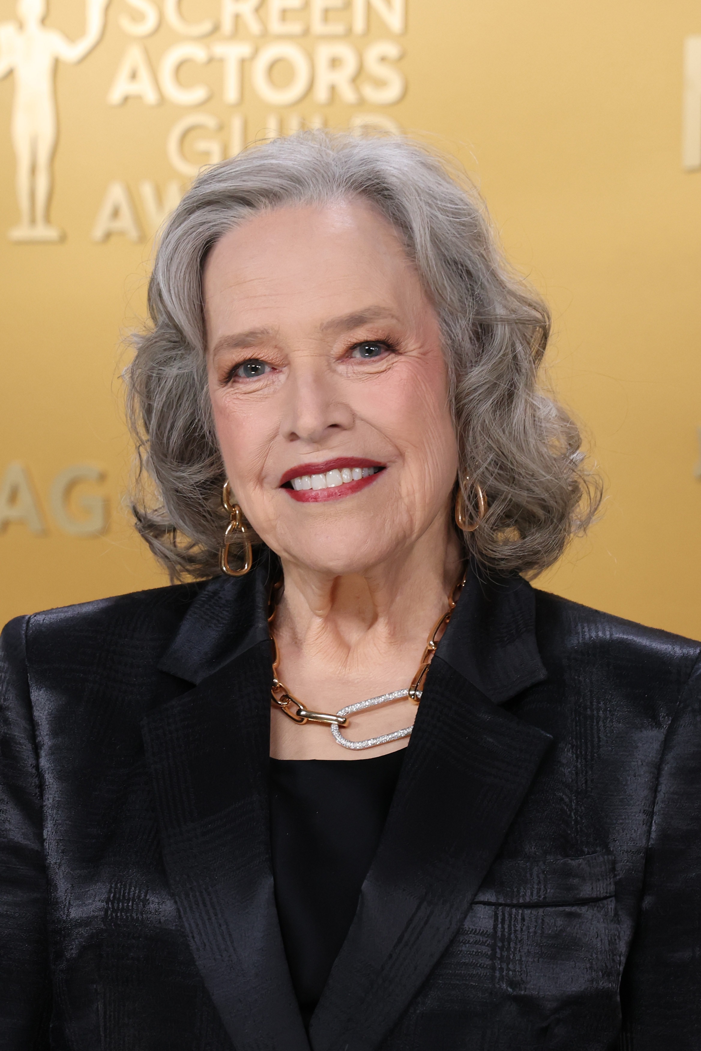 Kathy Bates arrive à la 31e cérémonie annuelle des Screen Actors Guild Awards, le 23 février 2025, à Los Angeles, en Californie. | Source : Getty Images