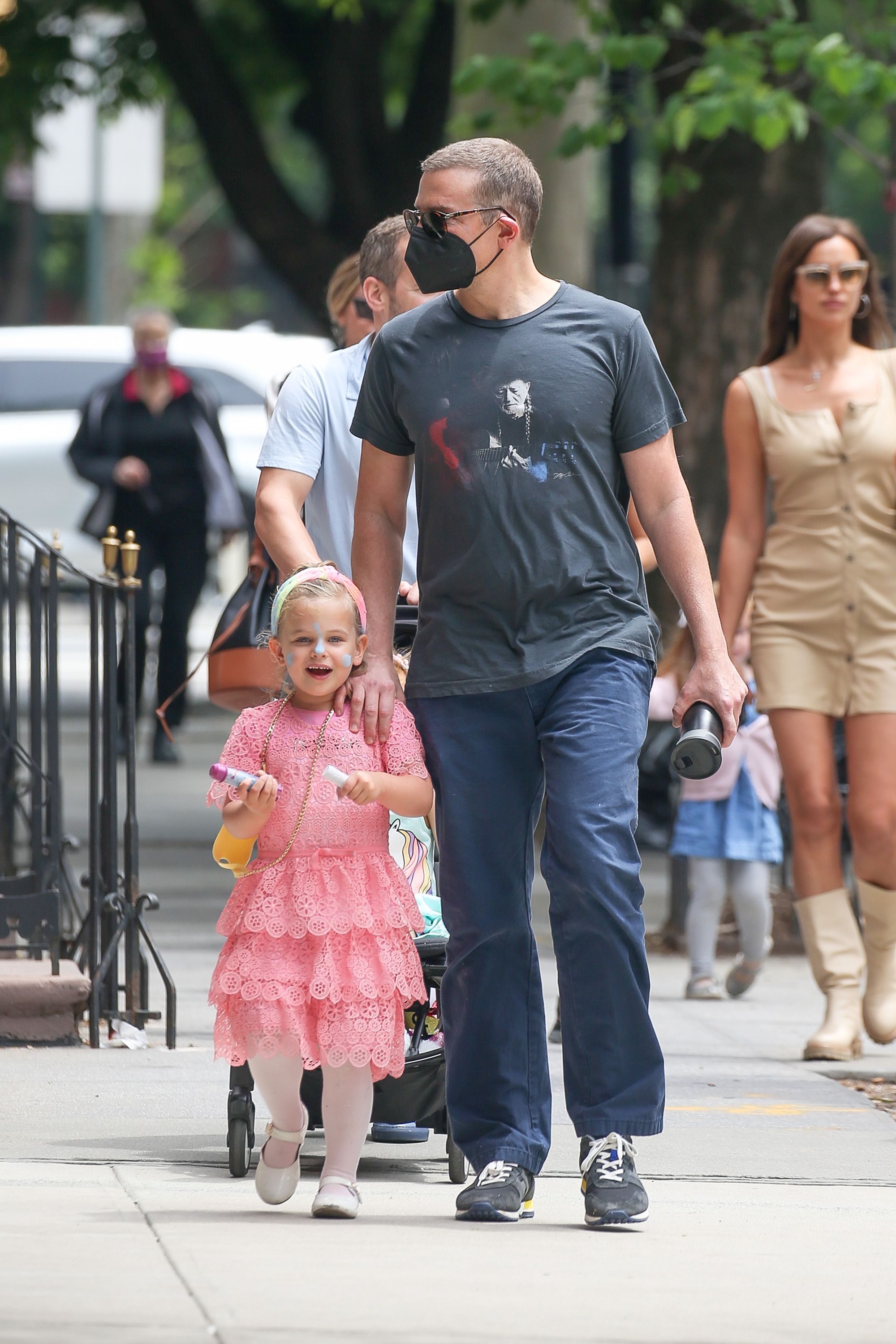 Bradley Cooper et Lea Cooper aperçus le 2 juin 2021 à New York, dans l'État de New York. | Source : Getty Images