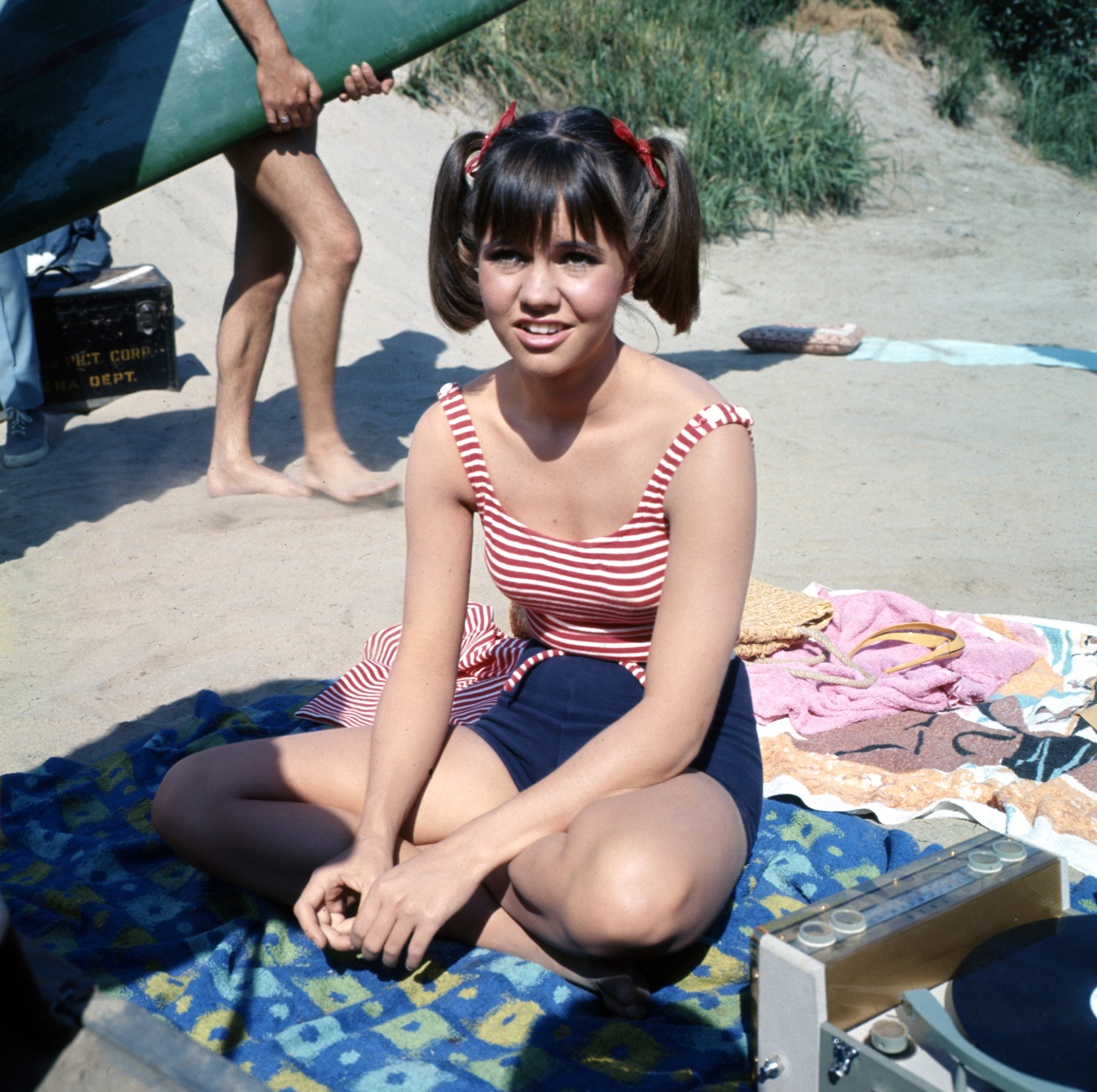 Sally Field jouant Gidget pendant la première saison de "Gidget" en 1965 | Source : Getty Images