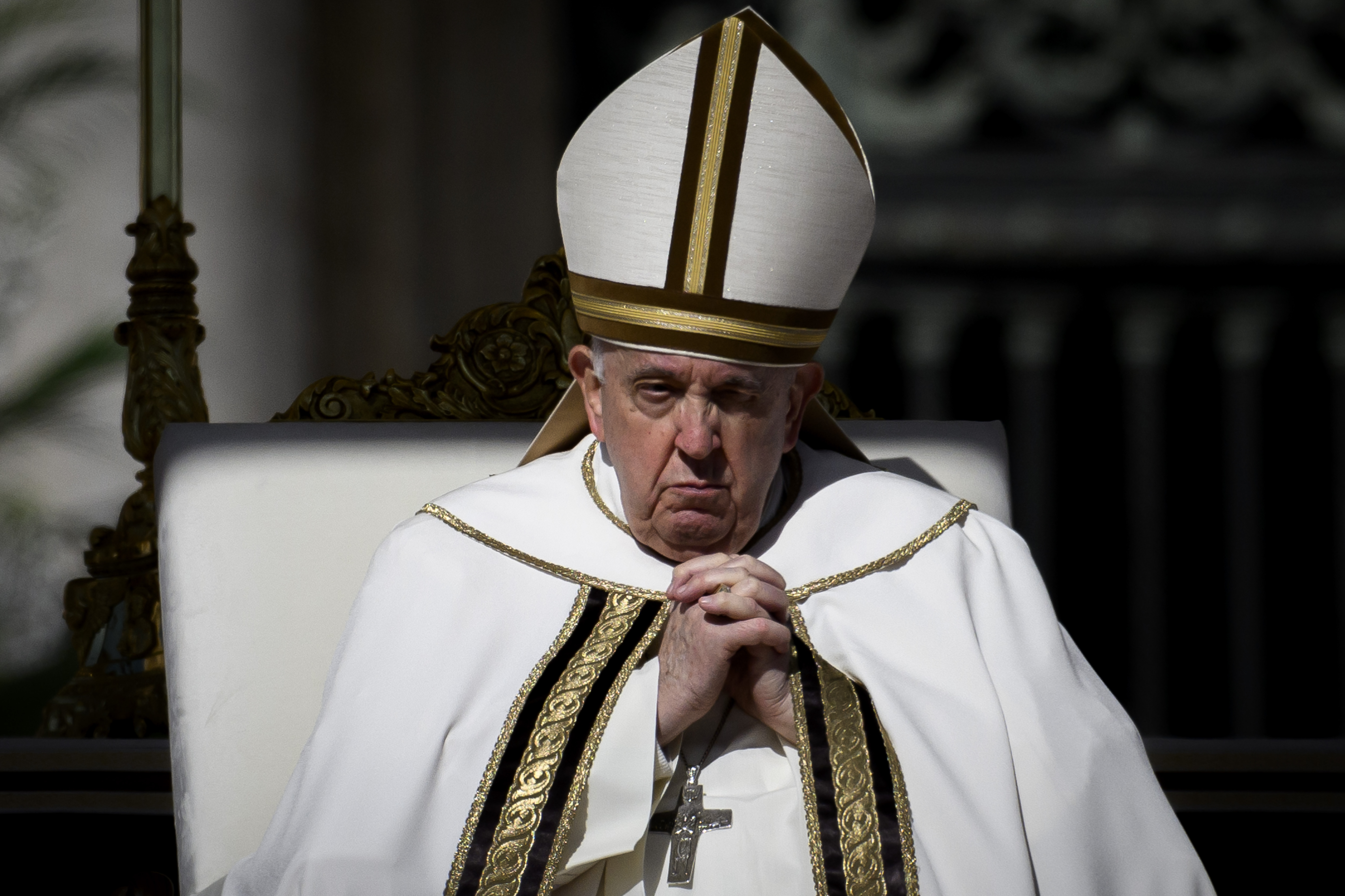 Le pape François présidant la messe de Pâques sur la place Saint-Pierre, le 9 avril 2023, dans la Cité du Vatican. | Source : Getty Images