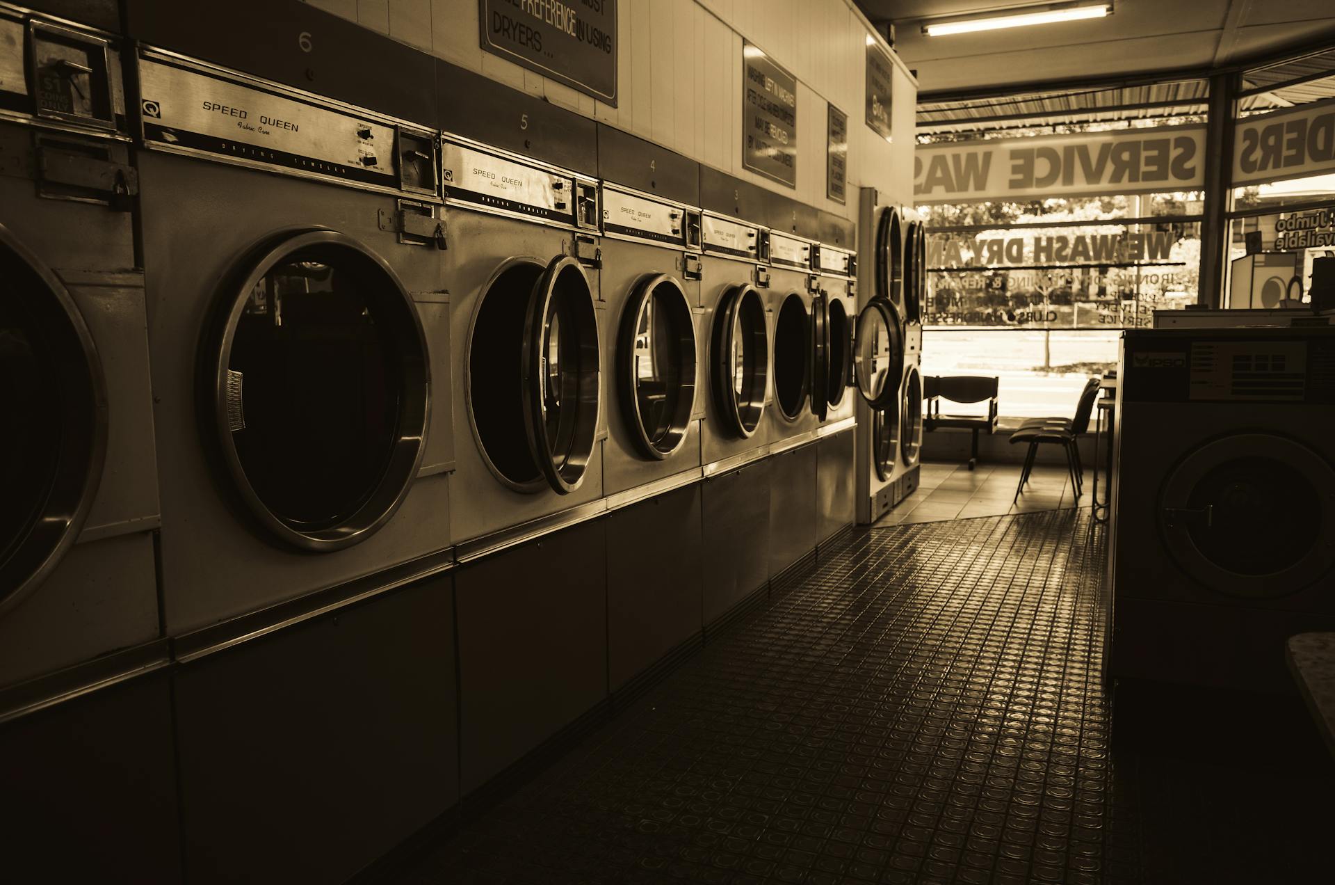 Une laverie automatique | Source : Pexels