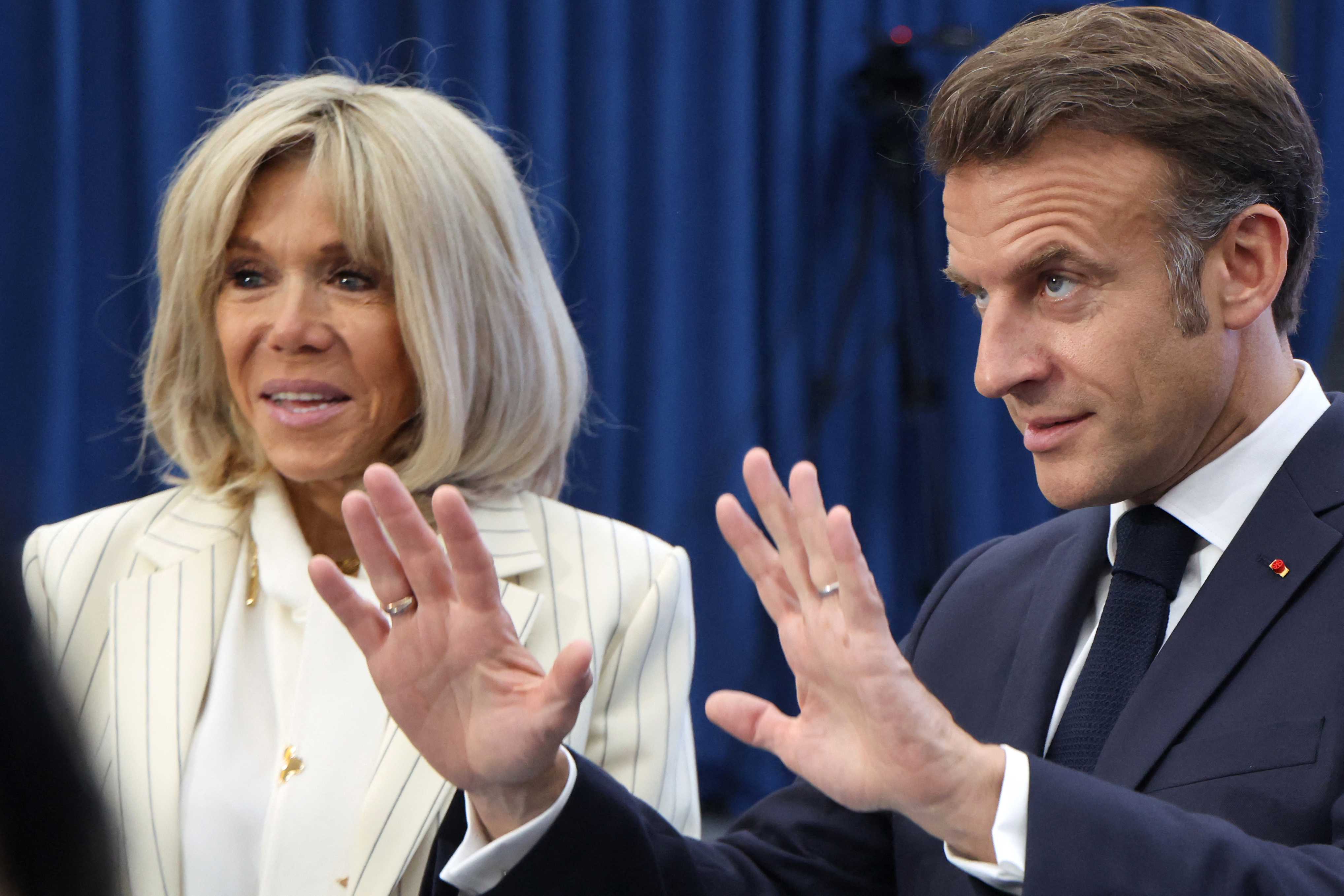 Brigitte et Emmanuel Macron en visite à l'université des sciences et technologies à Hanoï, au Vietnam, le 27 mai 2025. | Source : Getty Images
