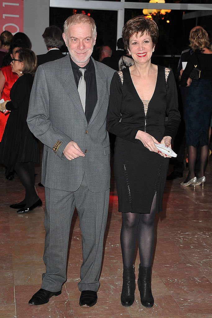 Catherine Laborde et son mari assistent au dîner de gala du Sidaction au Pavillon d'Armenonville le 27 janvier 2011 à Paris, France. (Photo de Dominique Charriau/WireImage)