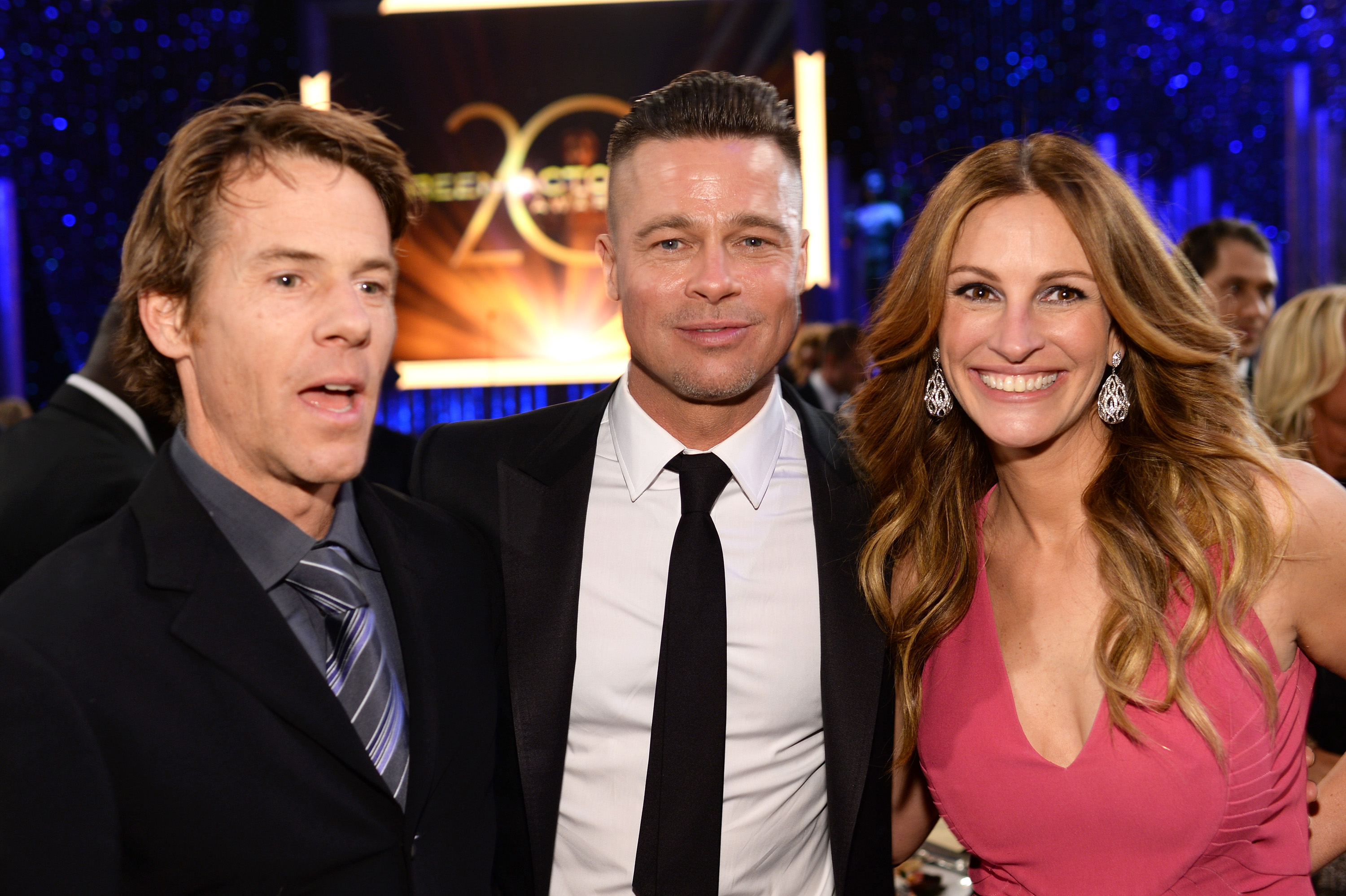 Danny Moder, Brad Pitt et Julia Roberts assistent à la 20e cérémonie annuelle des Screen Actors Guild Awards le 18 janvier 2014 | Source : Getty Images