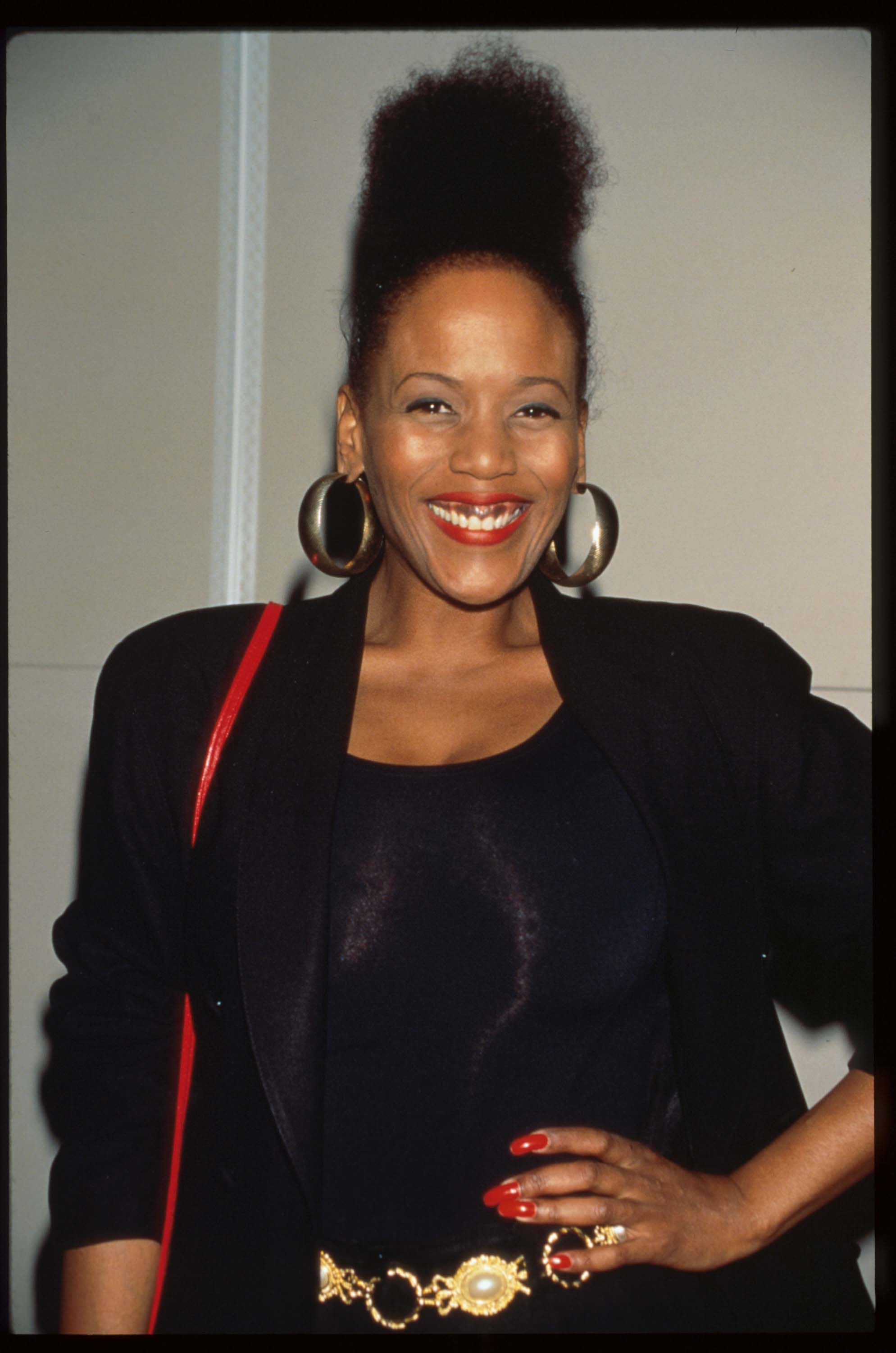 Toukie Smith assiste au dîner de charité du Sports Ball le 18 avril 1996 à New York. | Photo : Getty Images