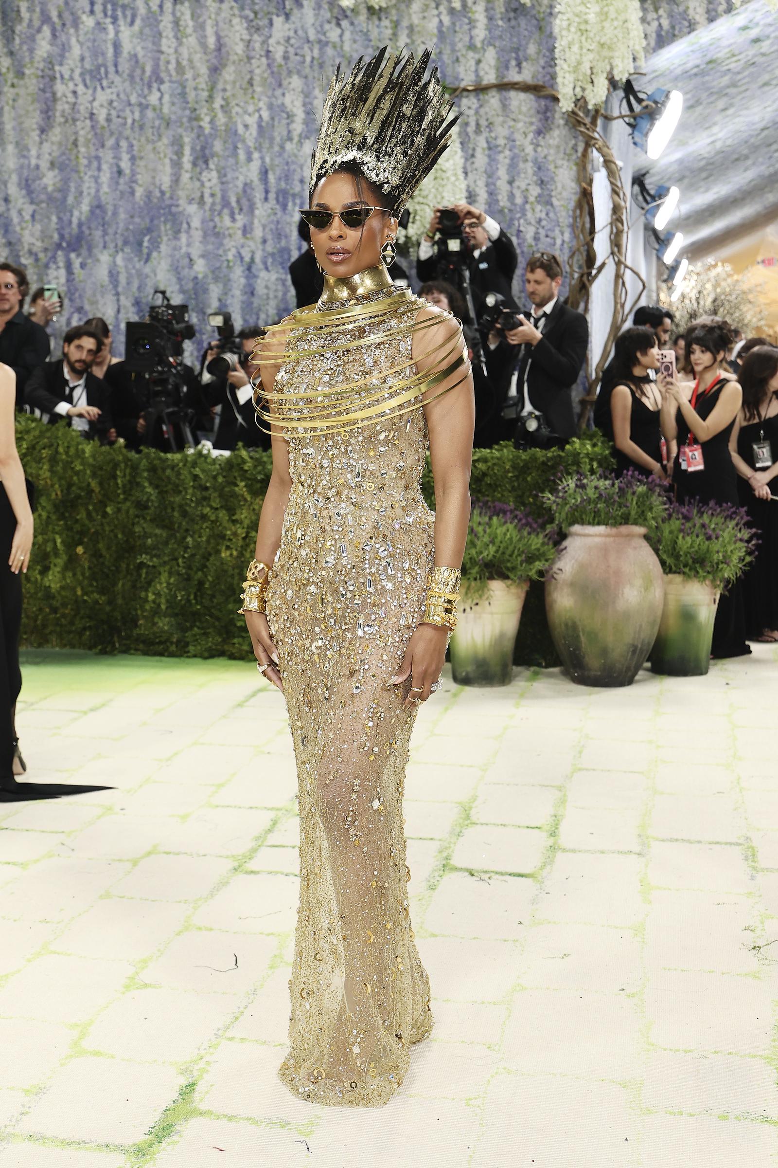 Ciara pose lors du Met Gala 2026 dans un modèle audacieux qui fait toute la différence | Source : Getty Images