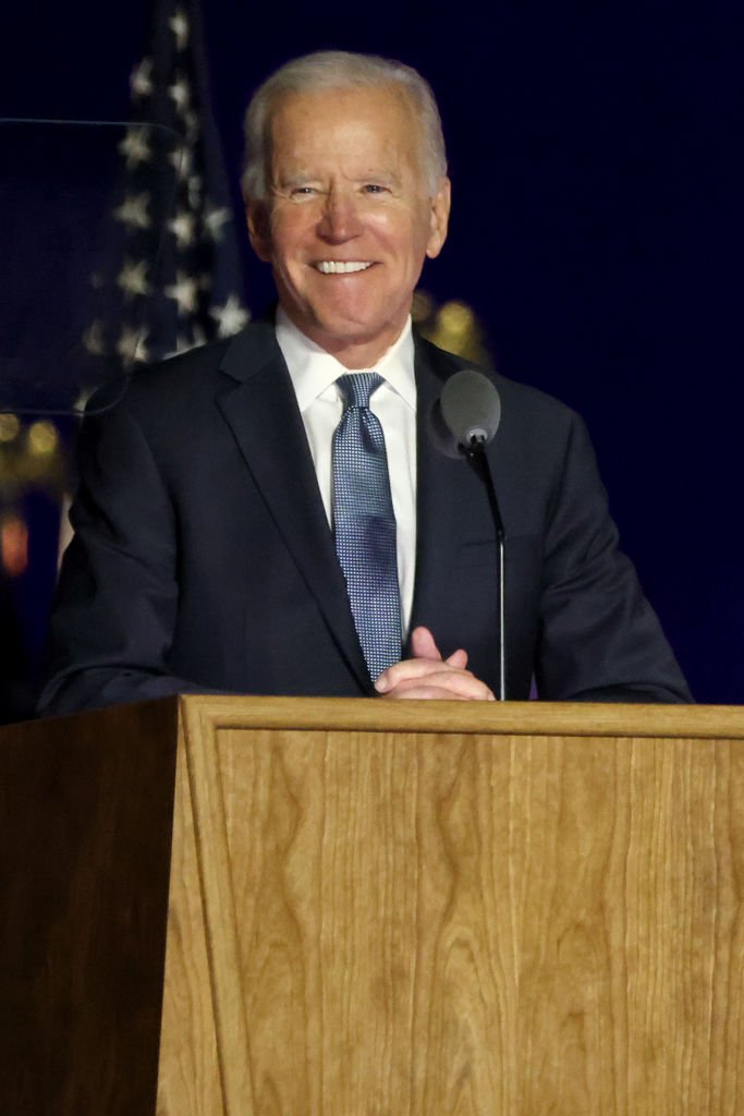 Joe Biden, s'exprime lors d'une soirée électorale au Chase Center. | Photo : Getty Images