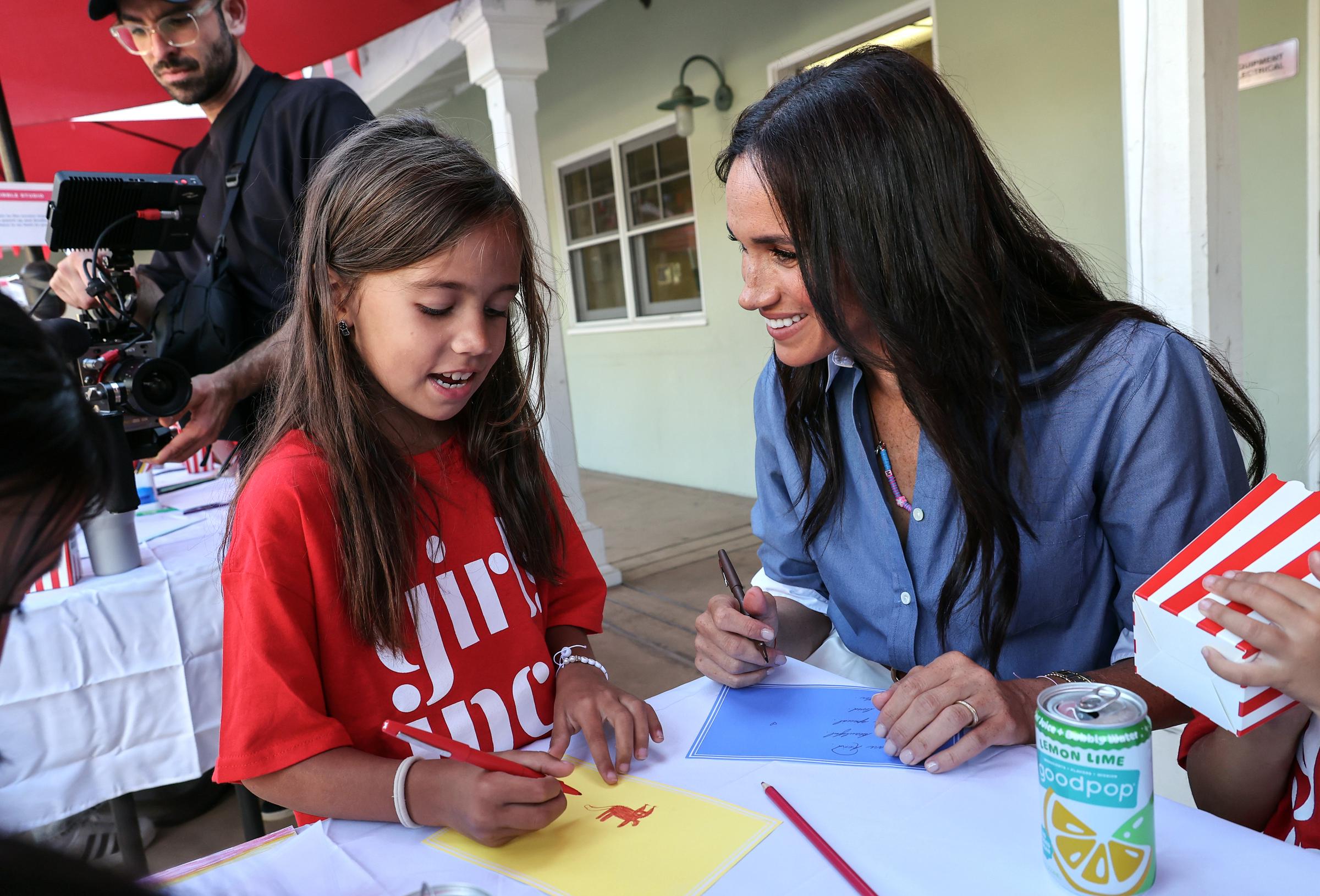 Meghan Markle, visite l'association Girls Inc. of Greater Santa Barbara le 2 octobre 2024, à Santa Barbara, en Californie. | Source : Getty Images