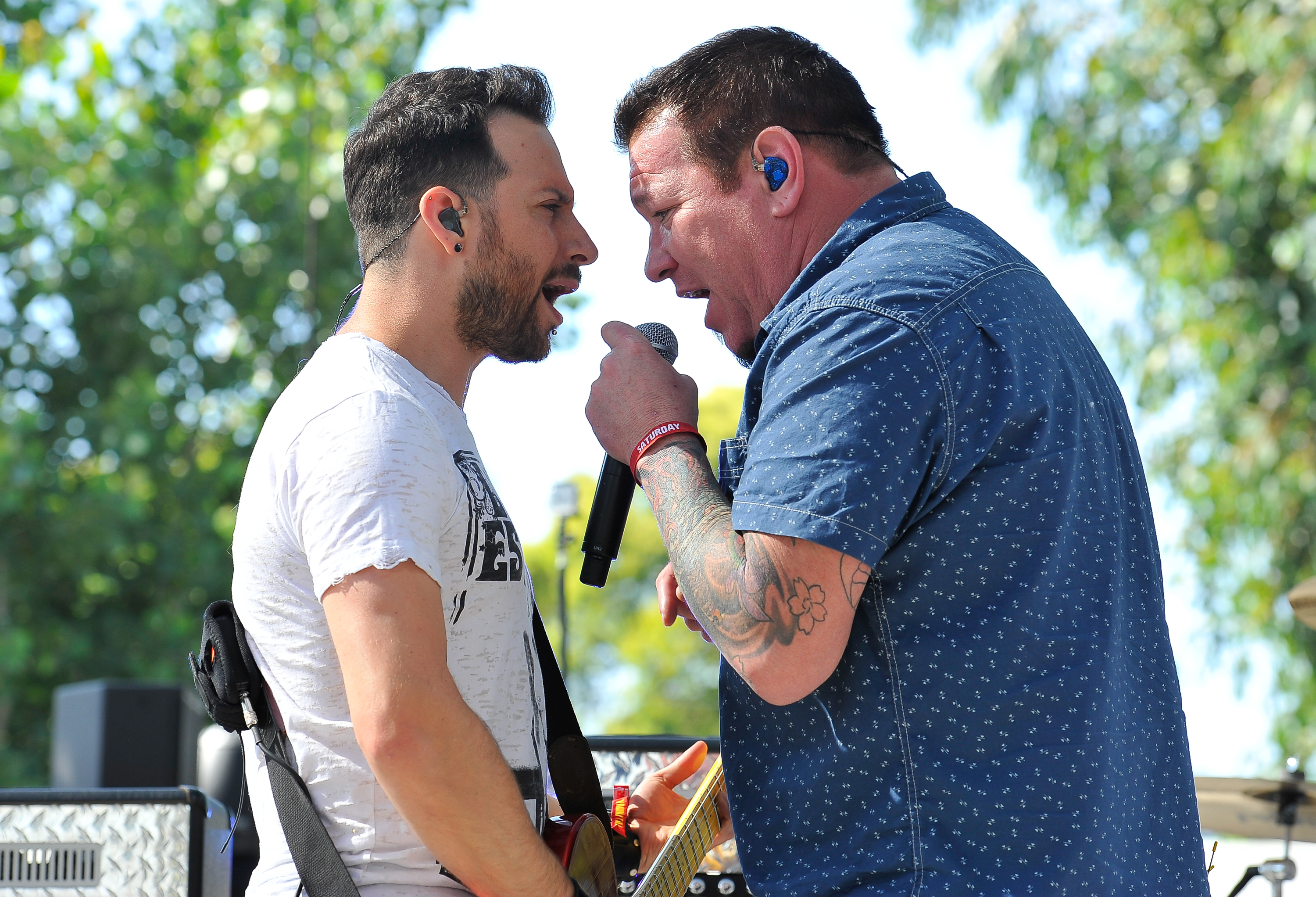 Mike Krompass et Steve Harwell de Smash Mouth se produisent au BottleRock Napa Music Festival au Napa Valley Expo le 31 mai 2014, à Napa, Californie | Source : Getty Images