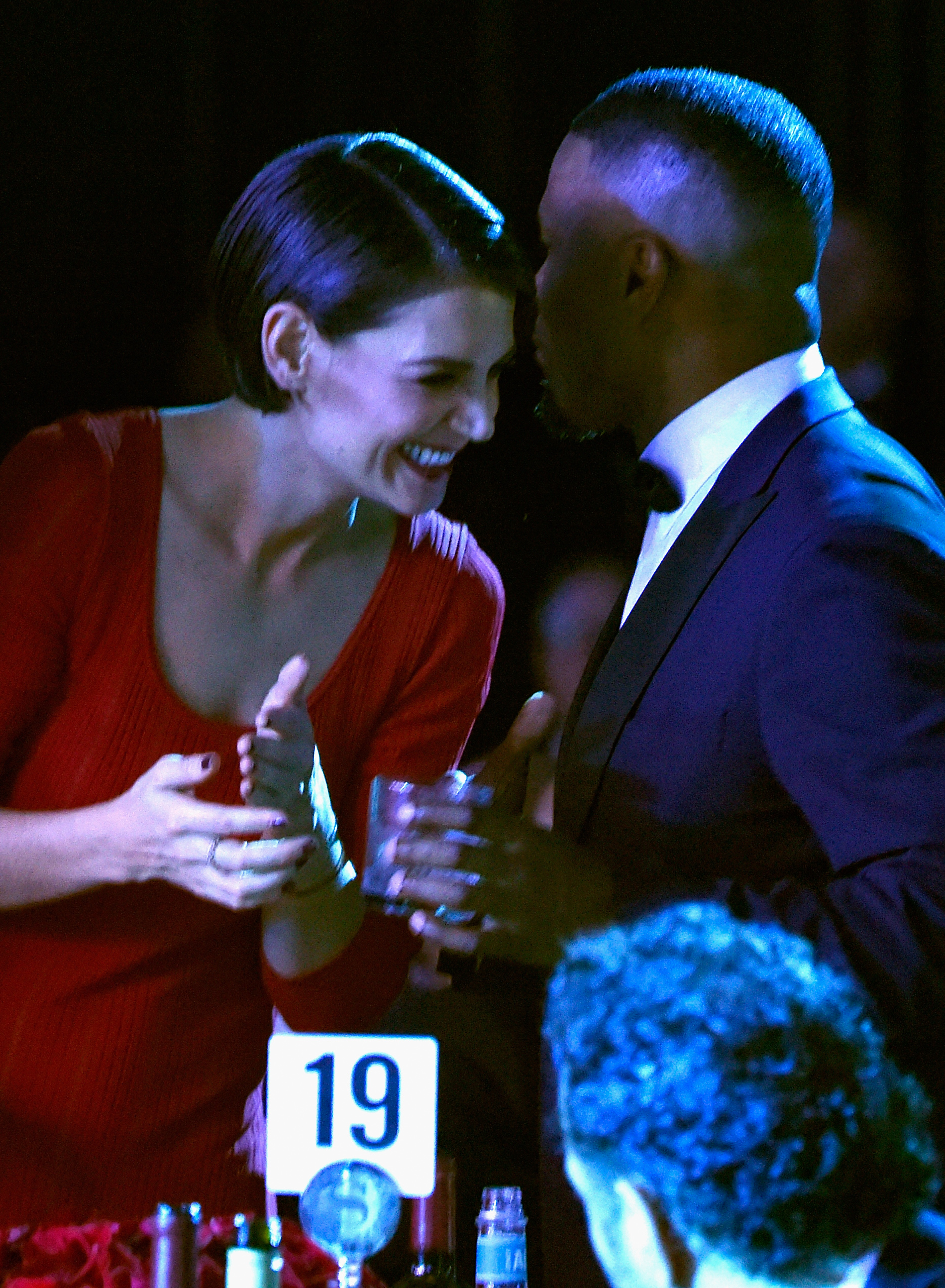 Katie Holmes et Jamie Foxx assistent au Clive Davis and Recording Academy Pre-GRAMMY Gala and GRAMMY Salute to Industry Icons Honoring Jay-Z le 27 janvier 2018 à New York. | Source : Getty Images