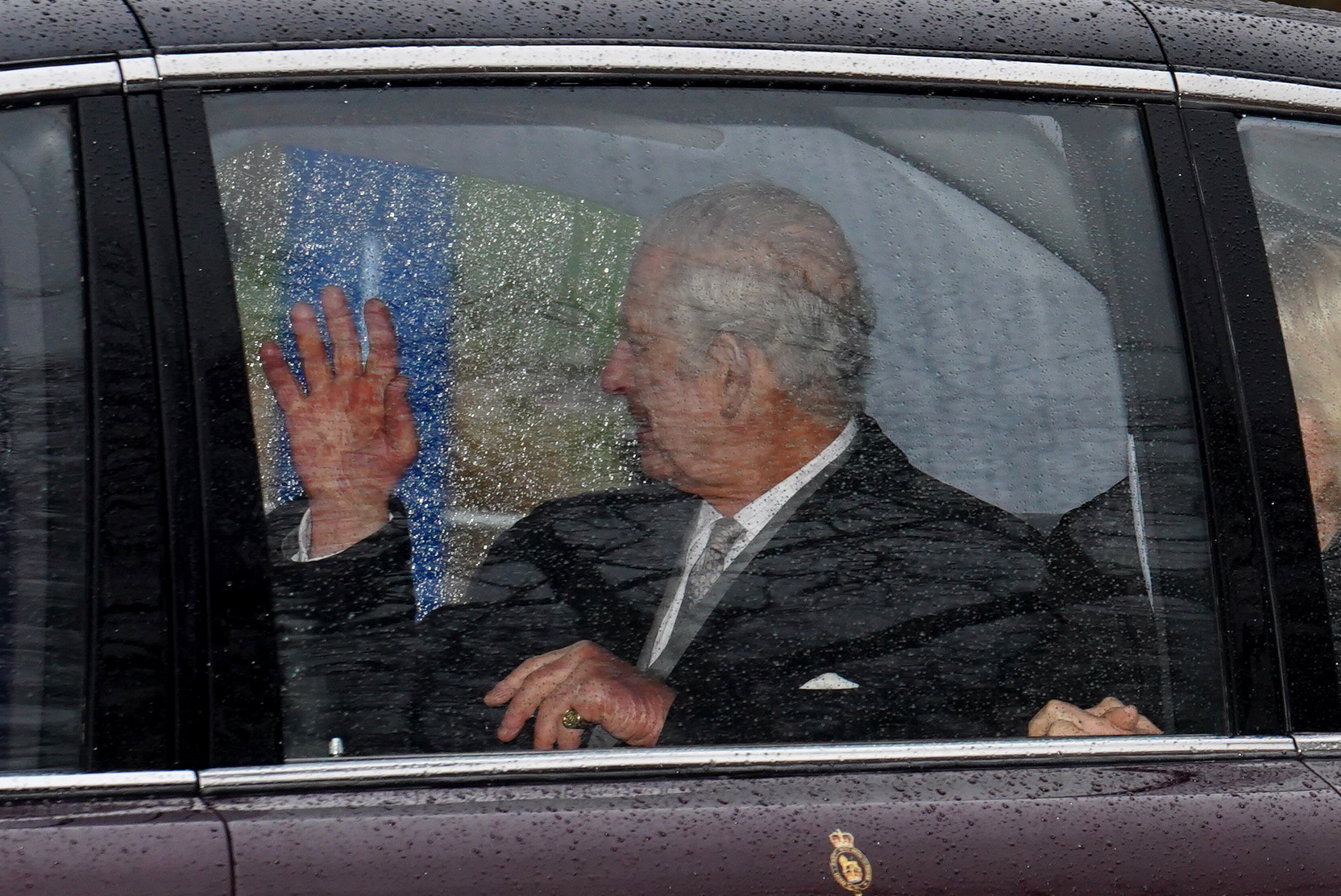 Le roi Charles III arrivant à Clarence House à Londres le 13 février 2024. | Source : Getty Images