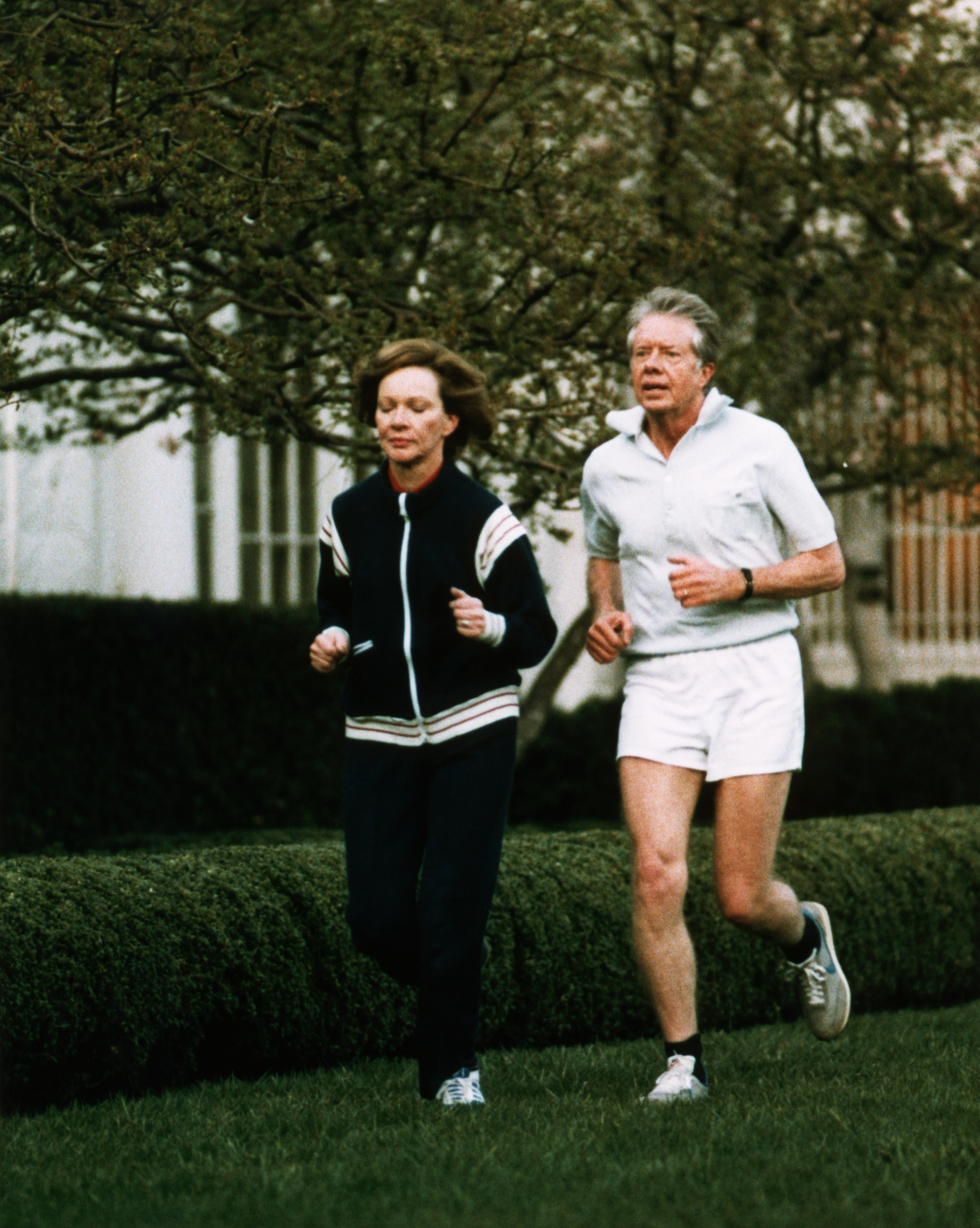Rosalynn Carter et Jimmy Carter font un jogging à Washington, le 16 mars 1979. | Source : Getty Images