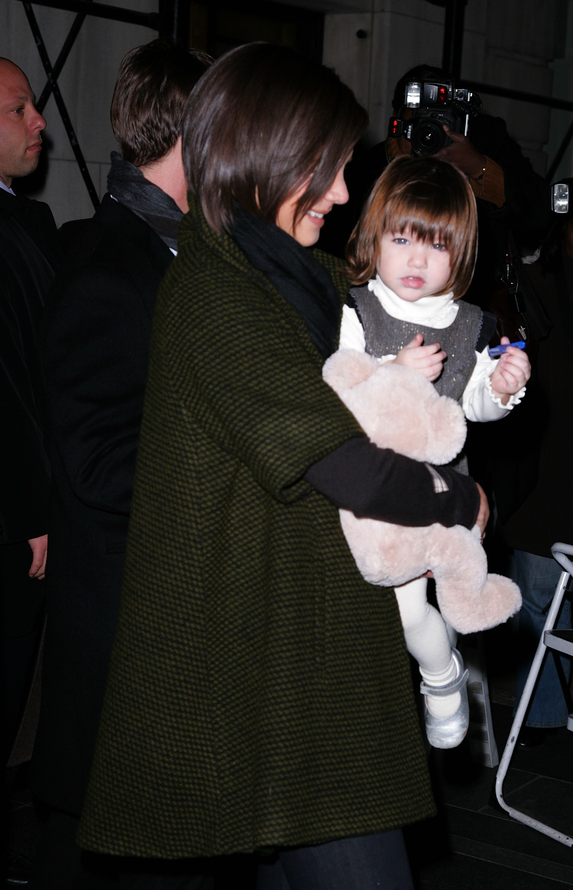 Katie Holmes et Suri Cruise aperçues le 6 novembre 2007 à New York. | Source : Getty Images